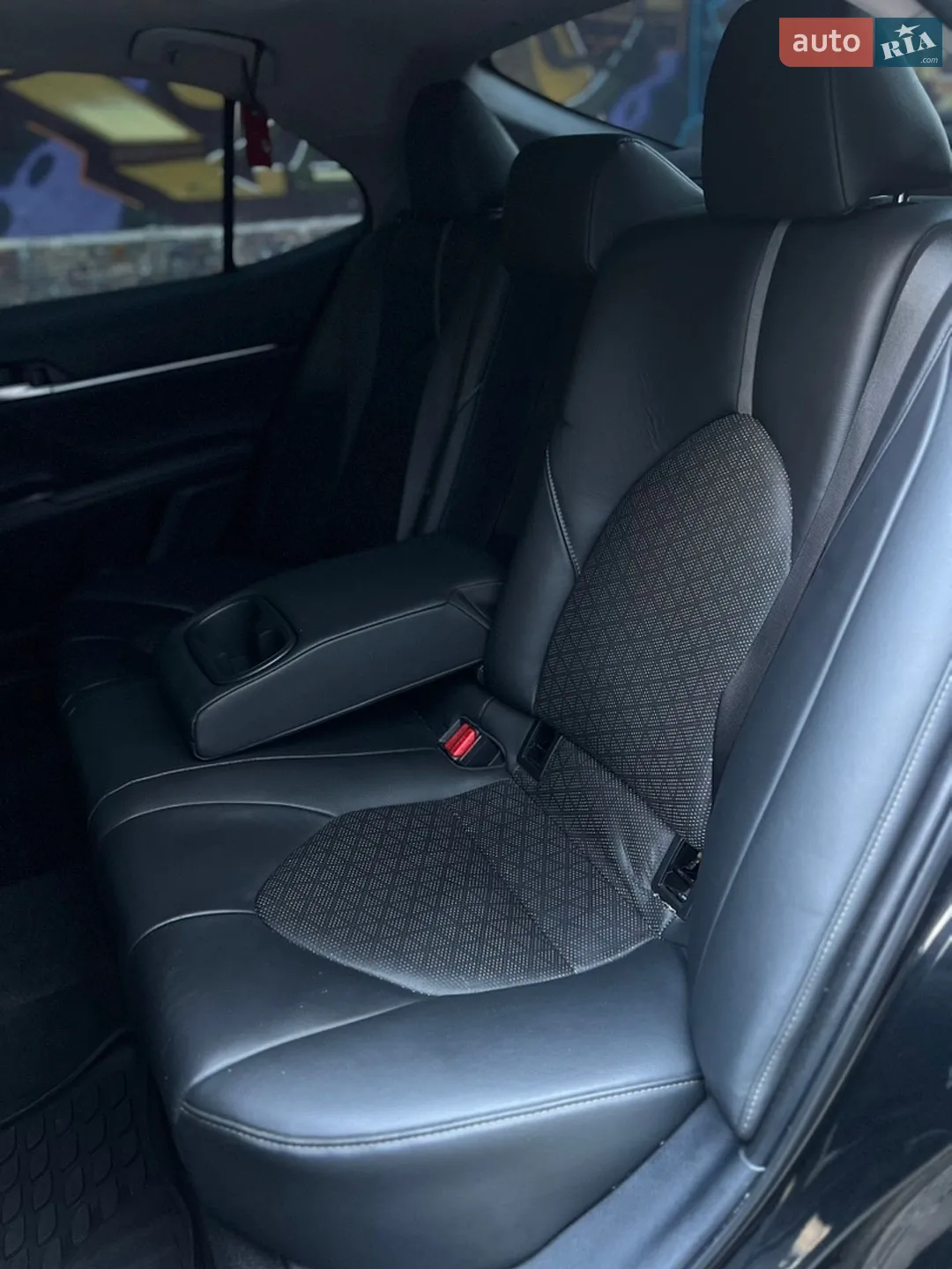 2018 Toyota Camry - мініатюра 11