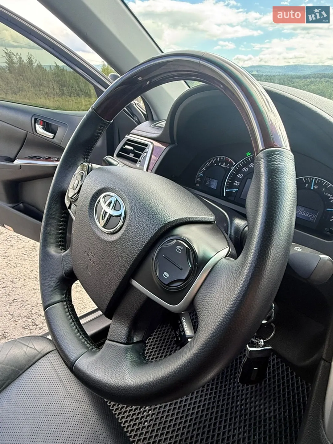 2014 Toyota Camry - мініатюра 29