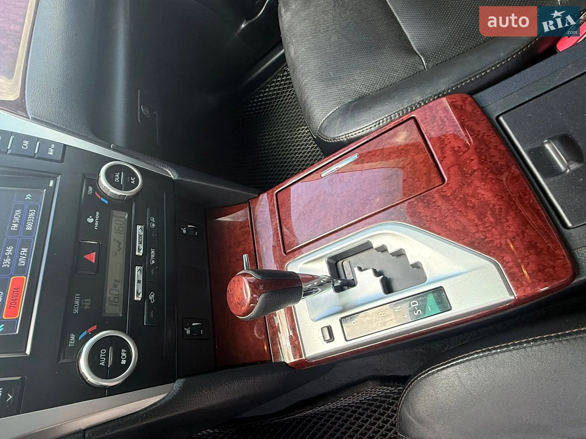 2014 Toyota Camry - мініатюра 31
