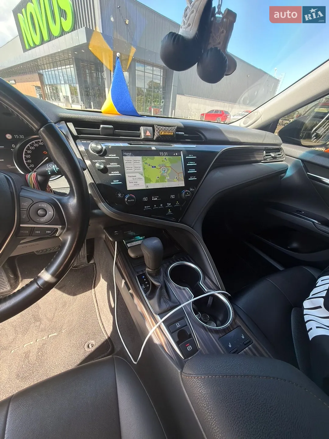 2018 Toyota Camry - мініатюра 21