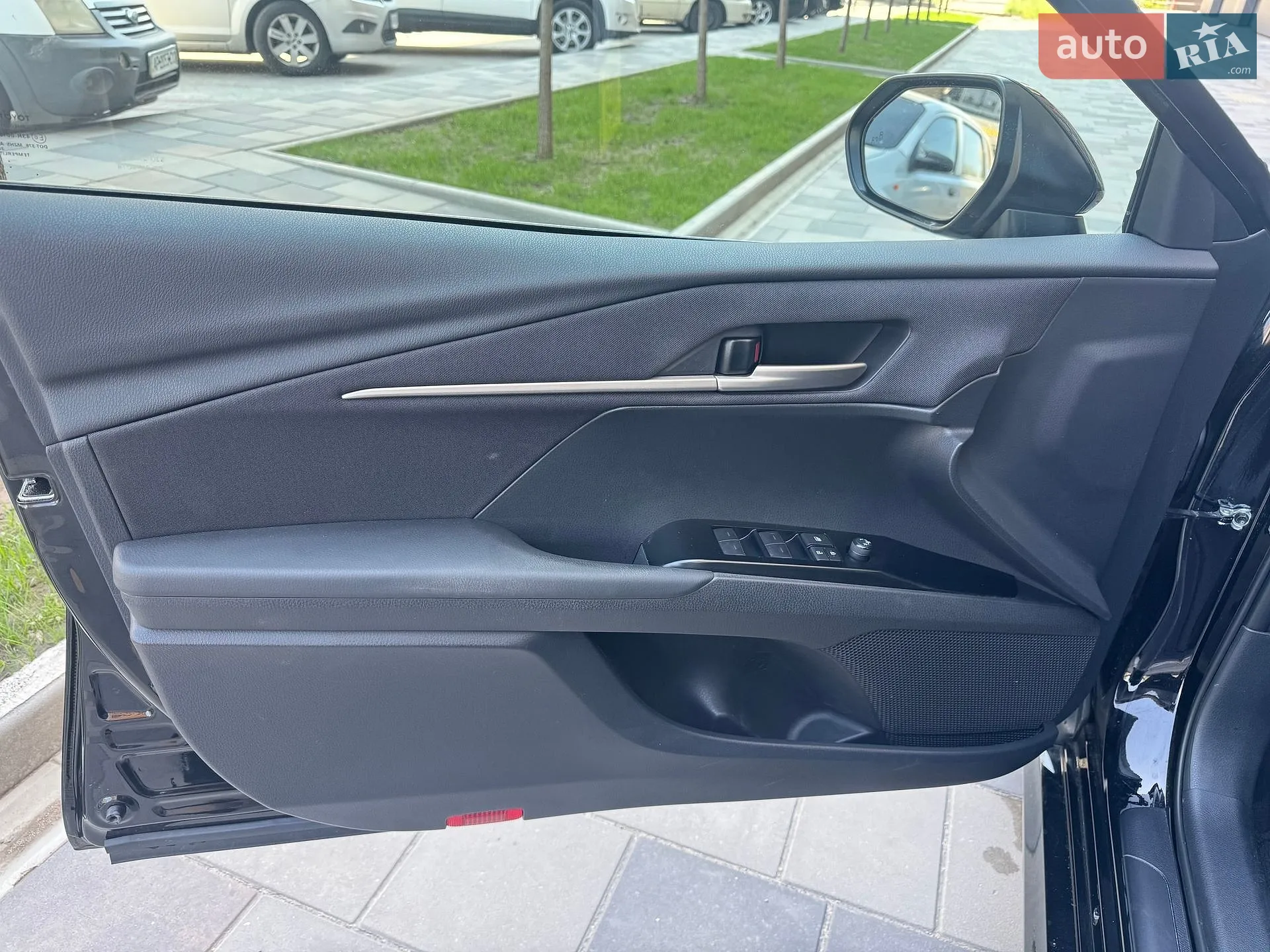 2024 Toyota Camry - мініатюра 8