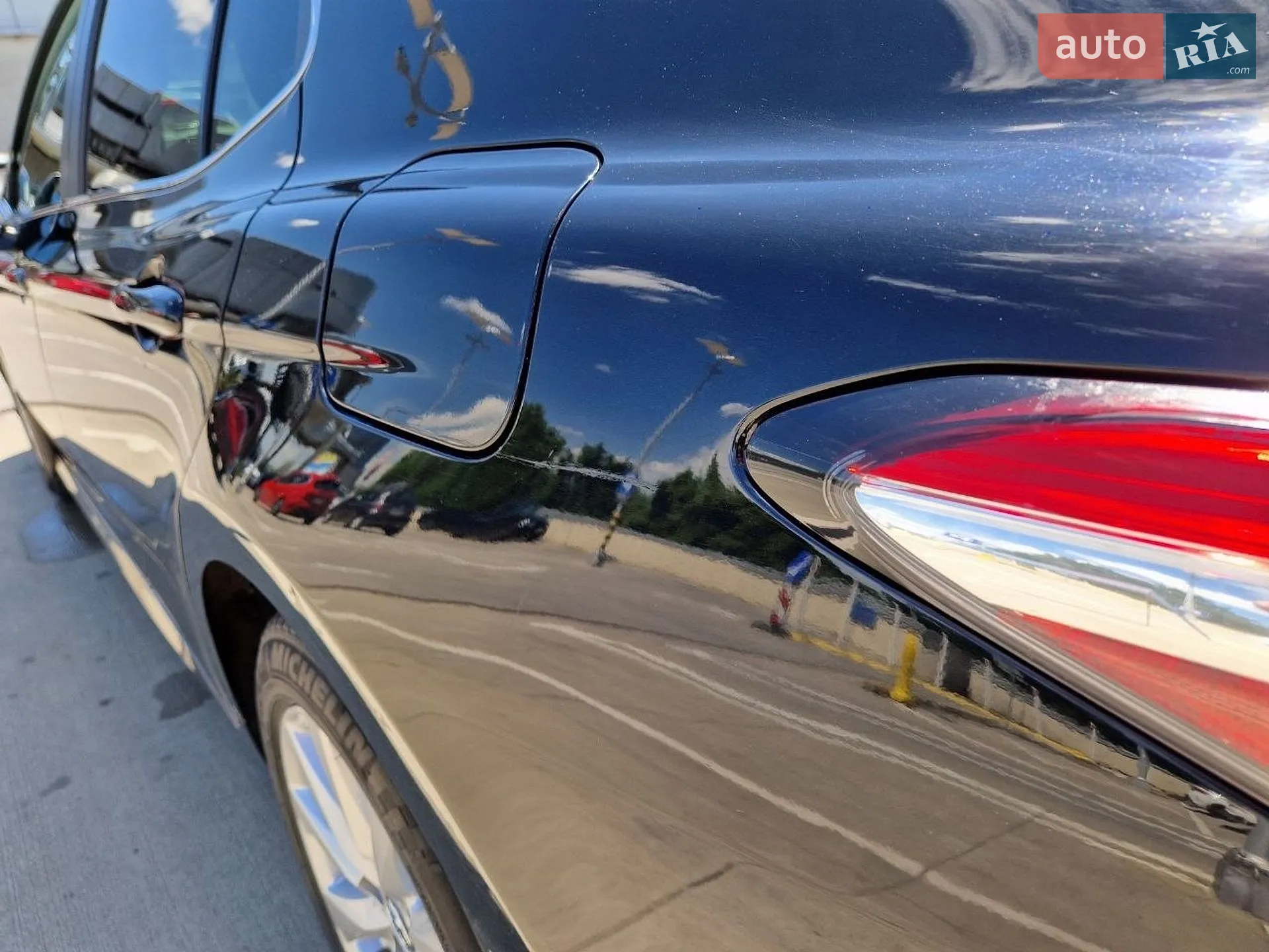 2018 Toyota Camry - мініатюра 16