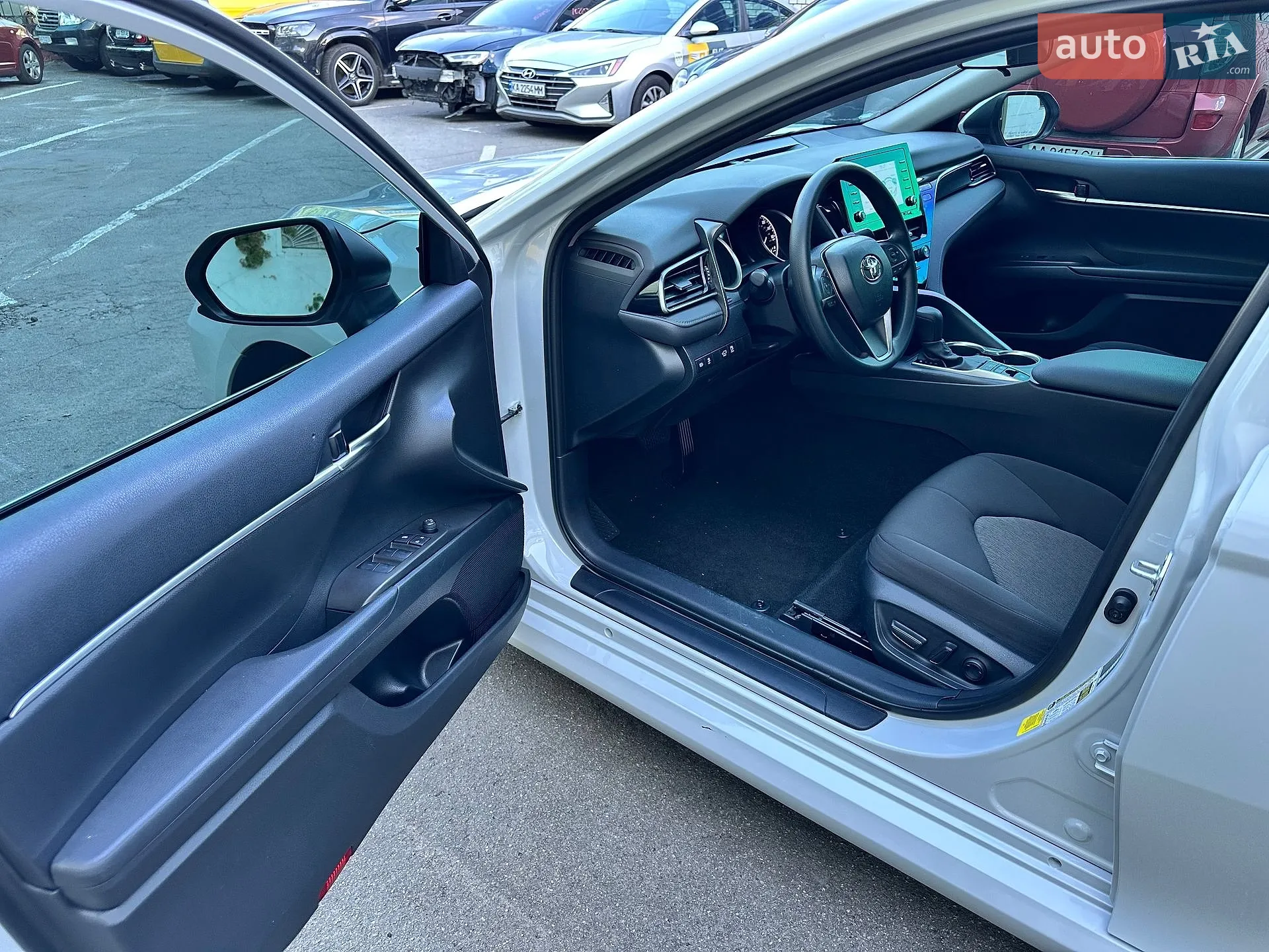 2023 Toyota Camry - мініатюра 18