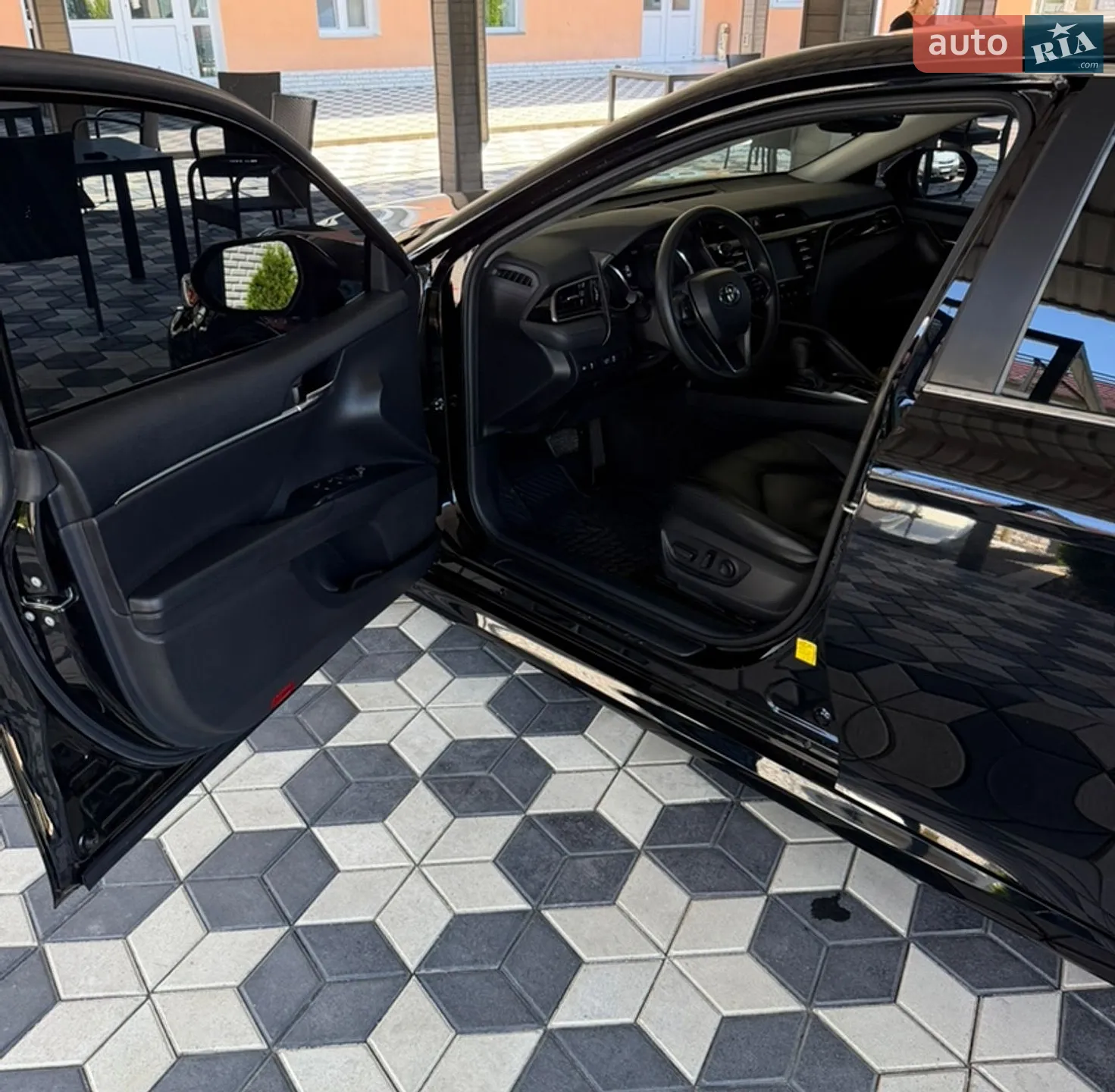 2020 Toyota Camry - мініатюра 17