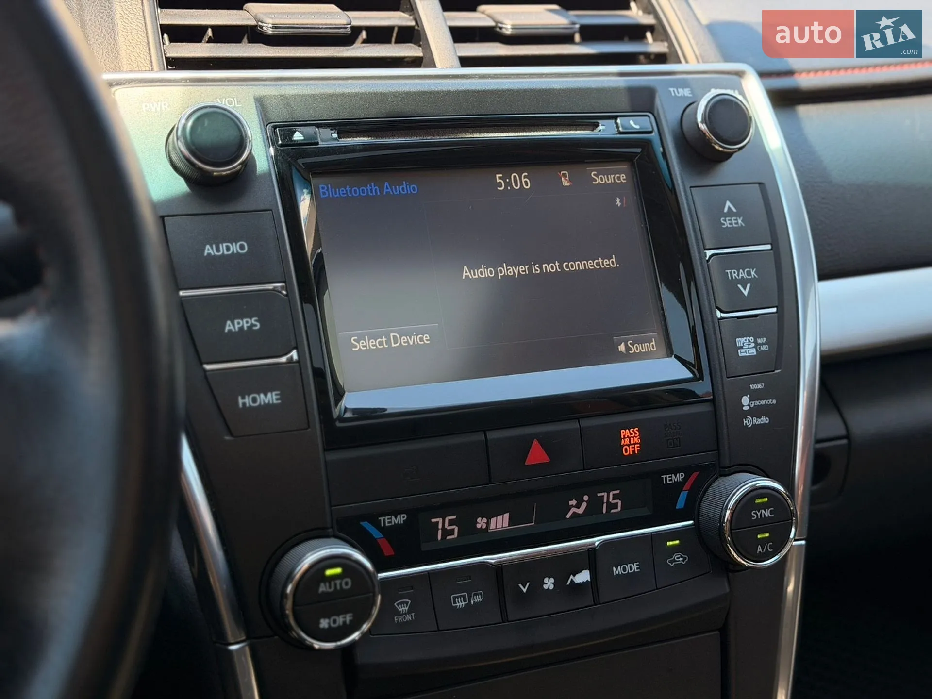 2015 Toyota Camry - мініатюра 28