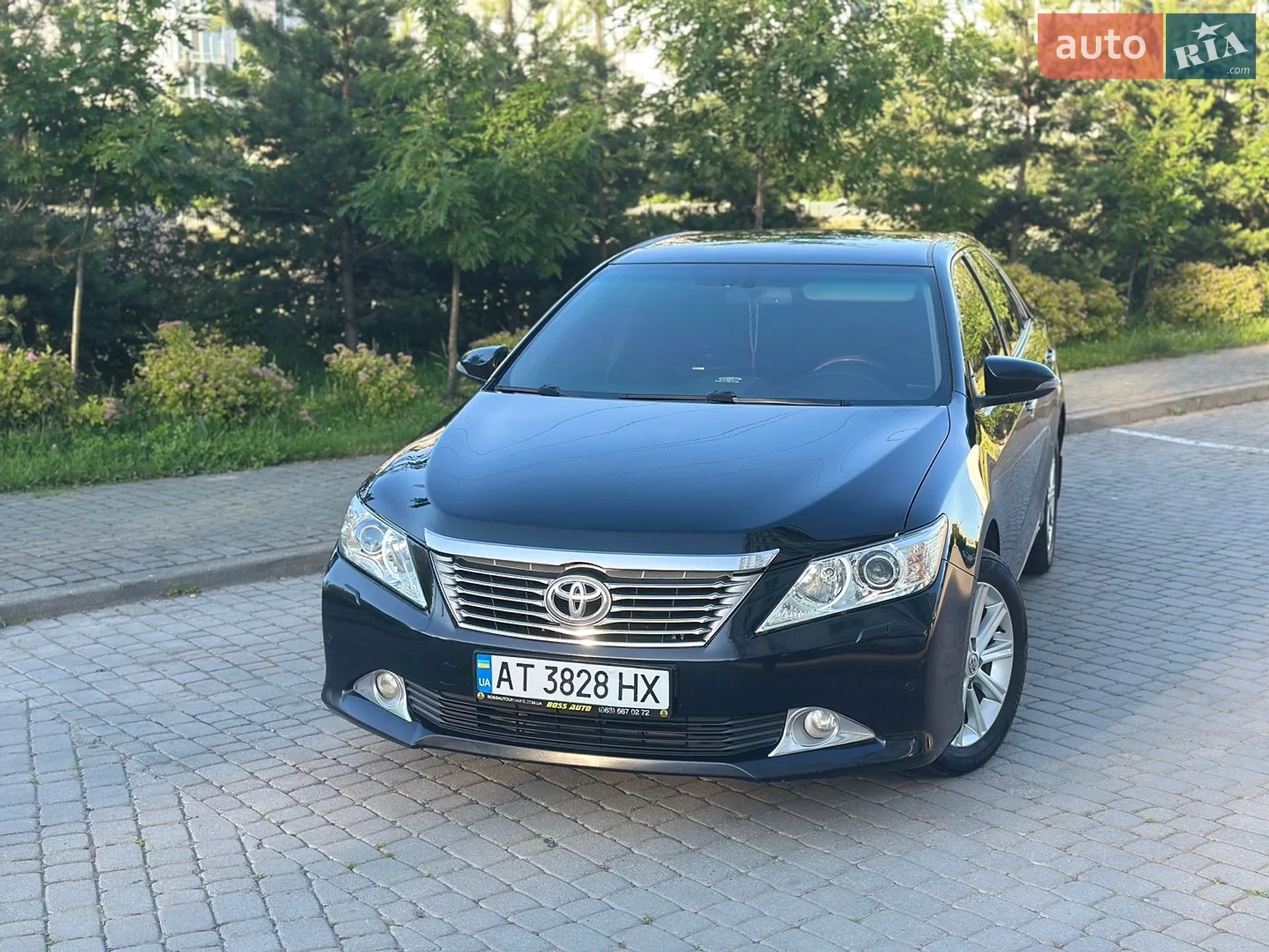 2013 Toyota Camry - мініатюра 2