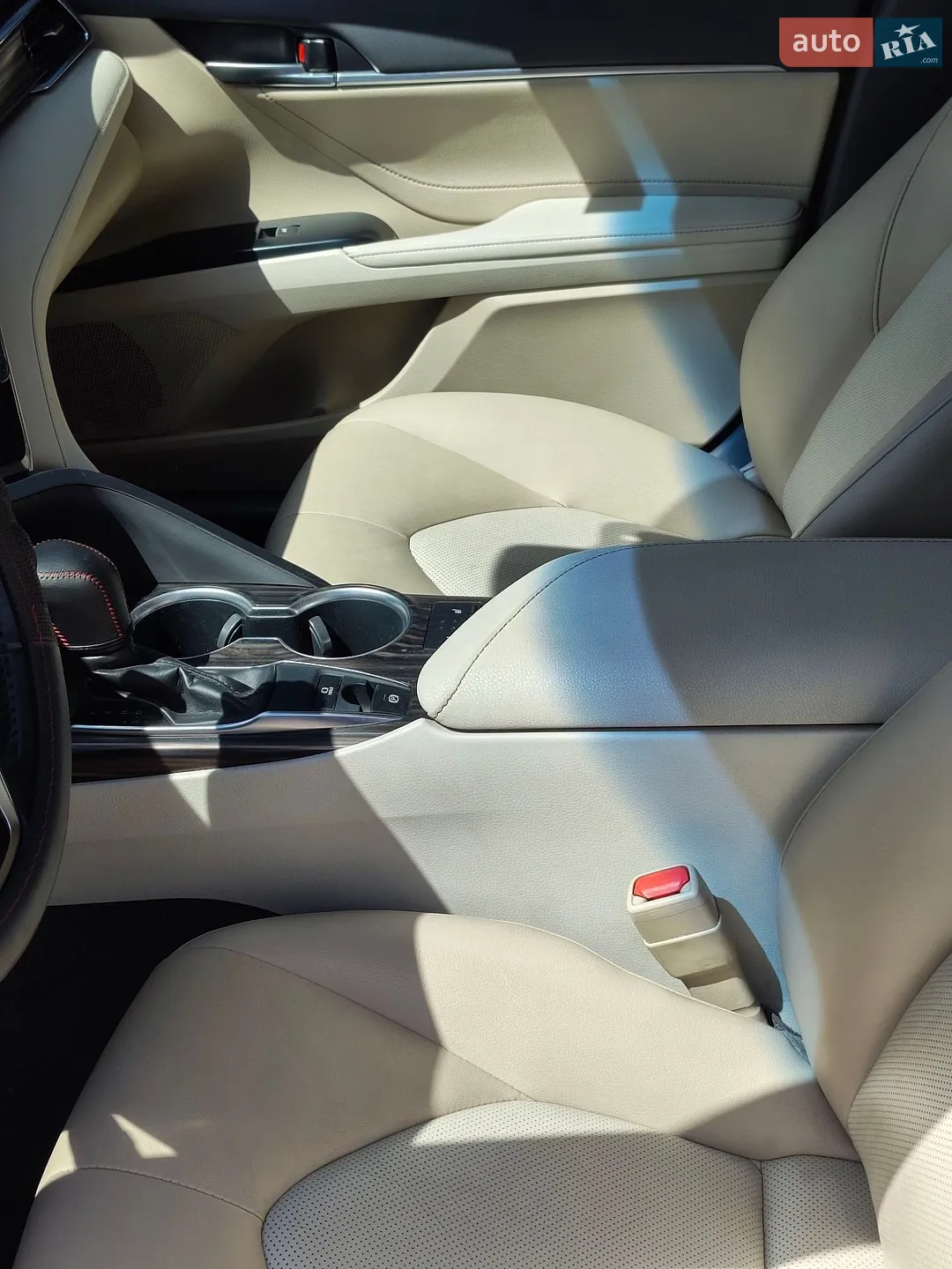 2018 Toyota Camry - мініатюра 36