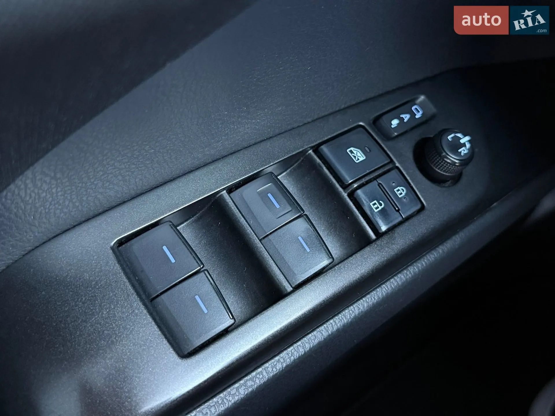 2021 Toyota Camry - мініатюра 37