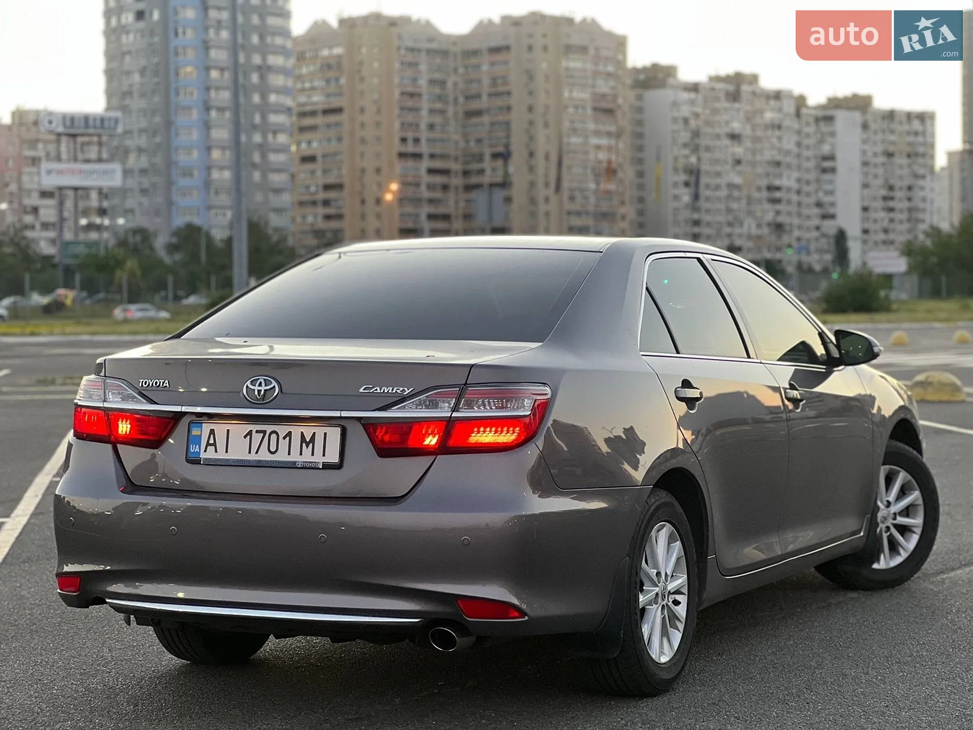 2016 Toyota Camry - мініатюра 6