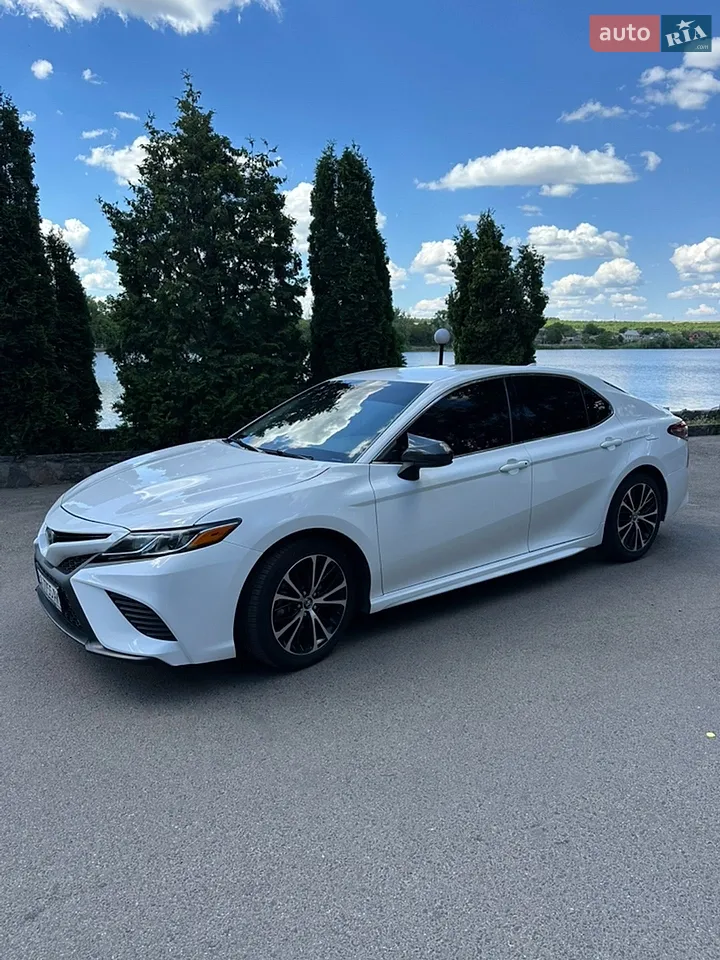 2017 Toyota Camry - мініатюра 24