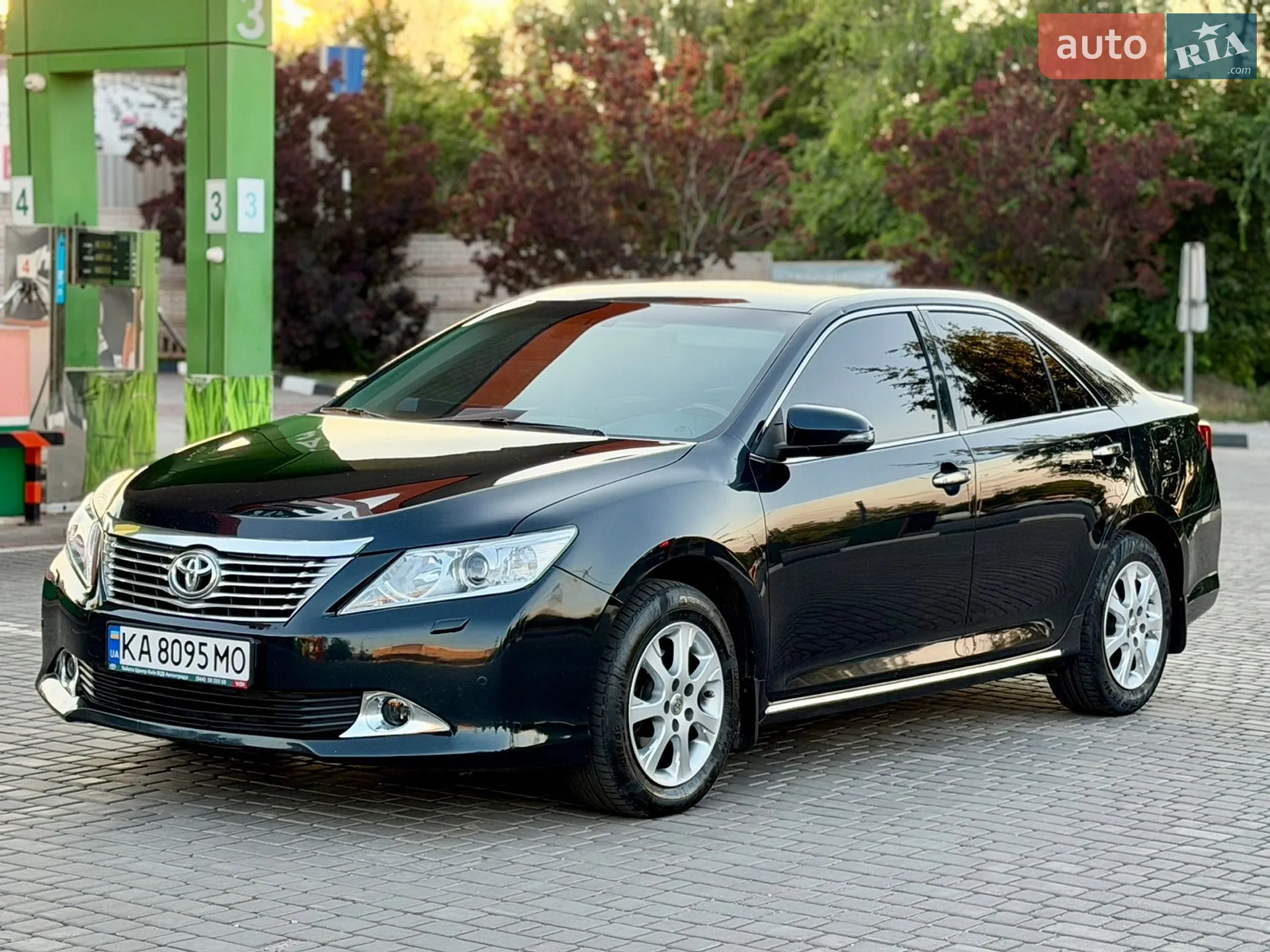 2011 Toyota Camry - мініатюра 2