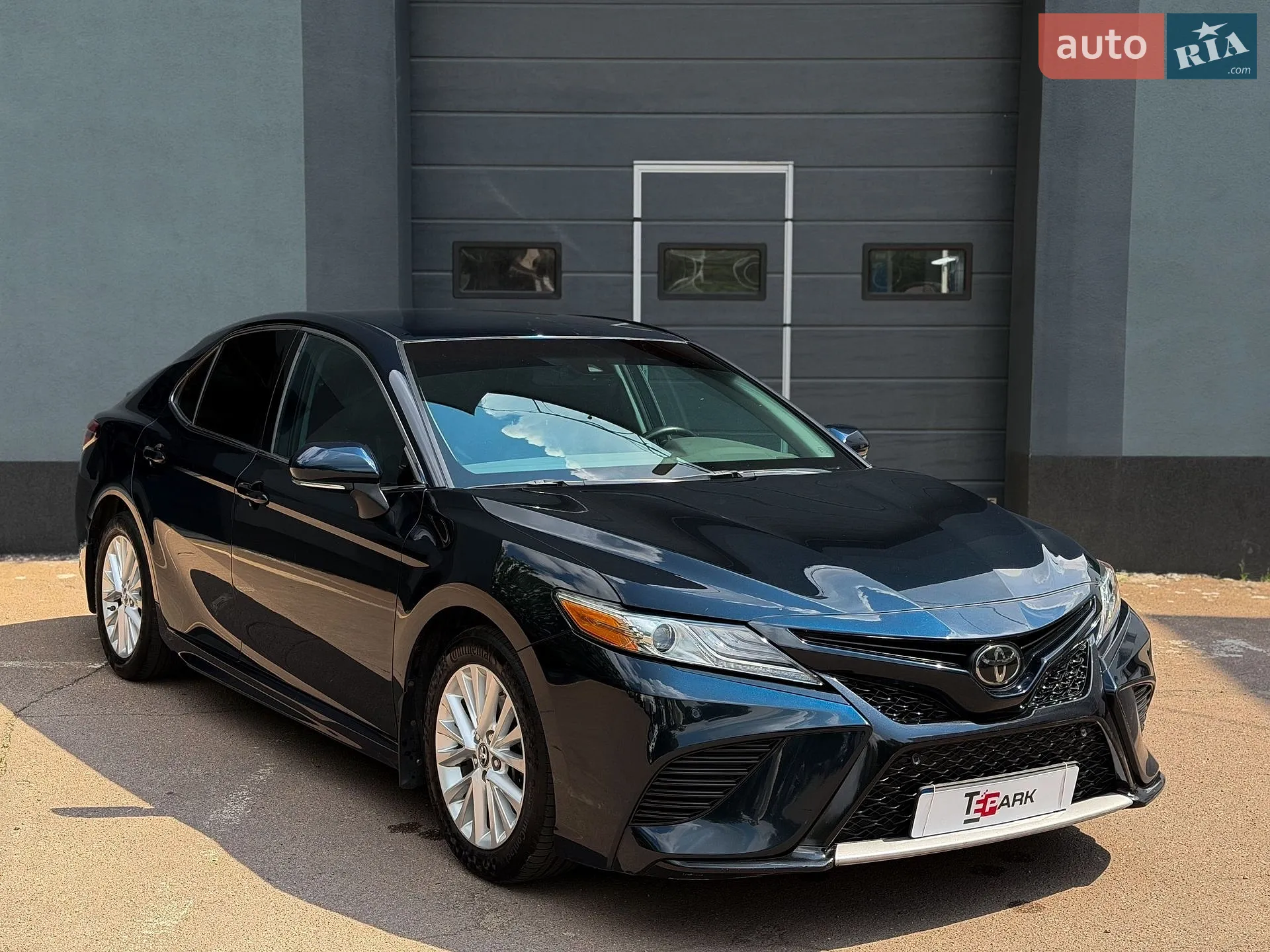 2018 Toyota Camry - мініатюра 12