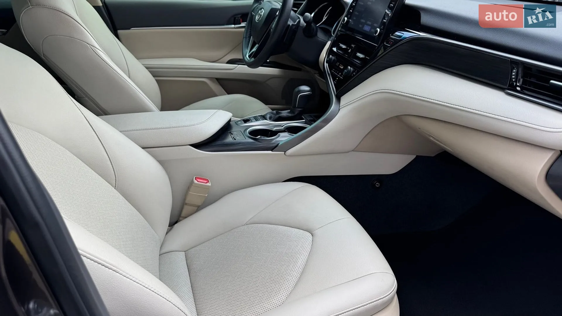 2021 Toyota Camry - мініатюра 6