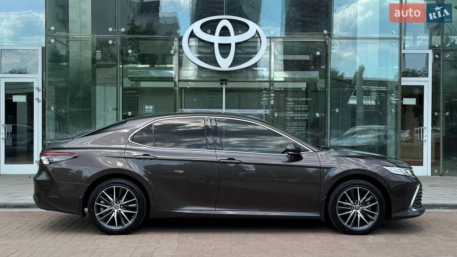 2021 Toyota Camry - мініатюра 16