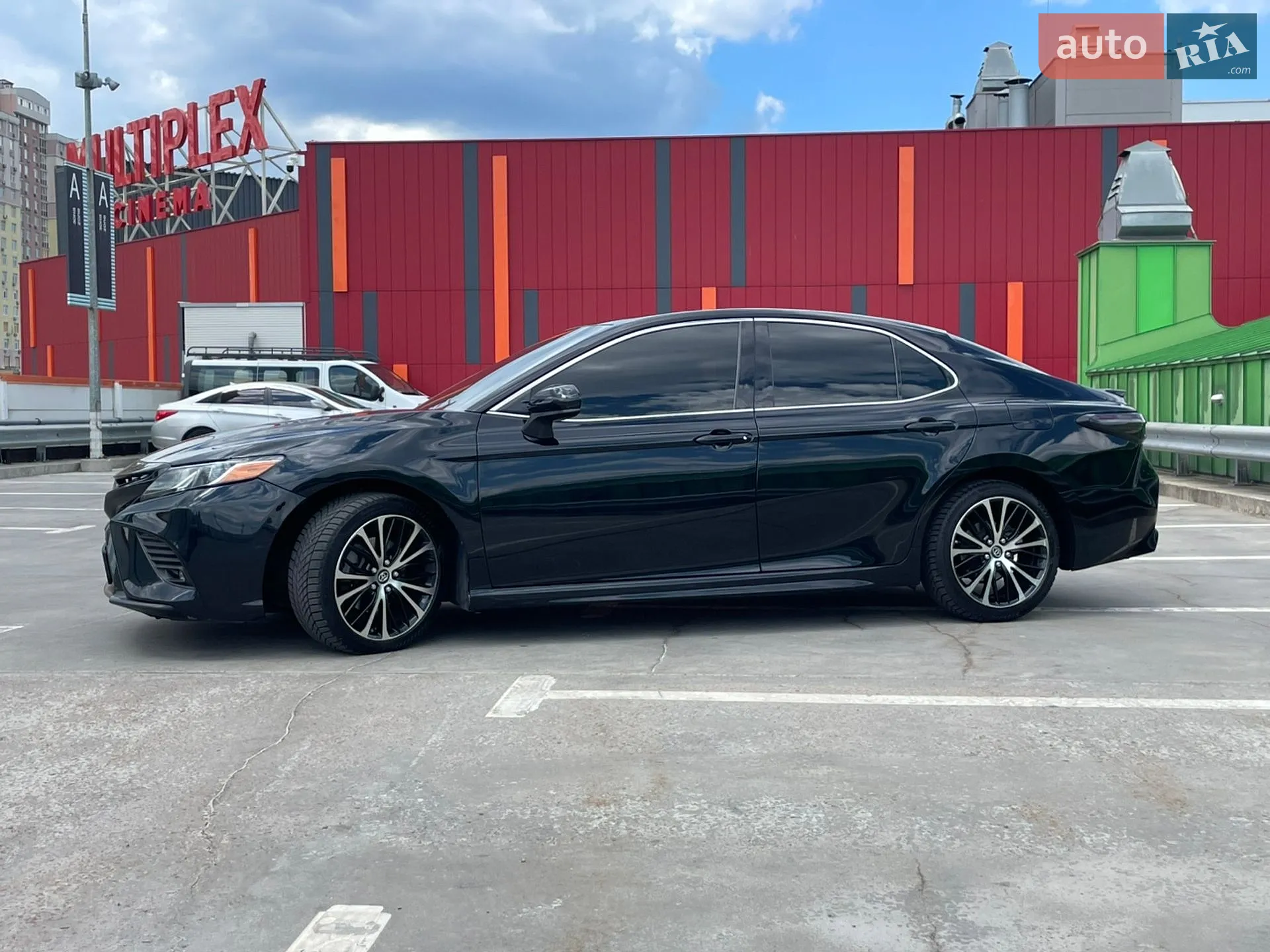 2017 Toyota Camry - мініатюра 3