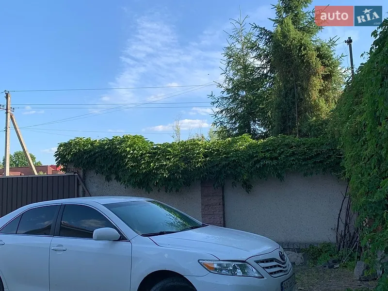 Toyota Camry 2011