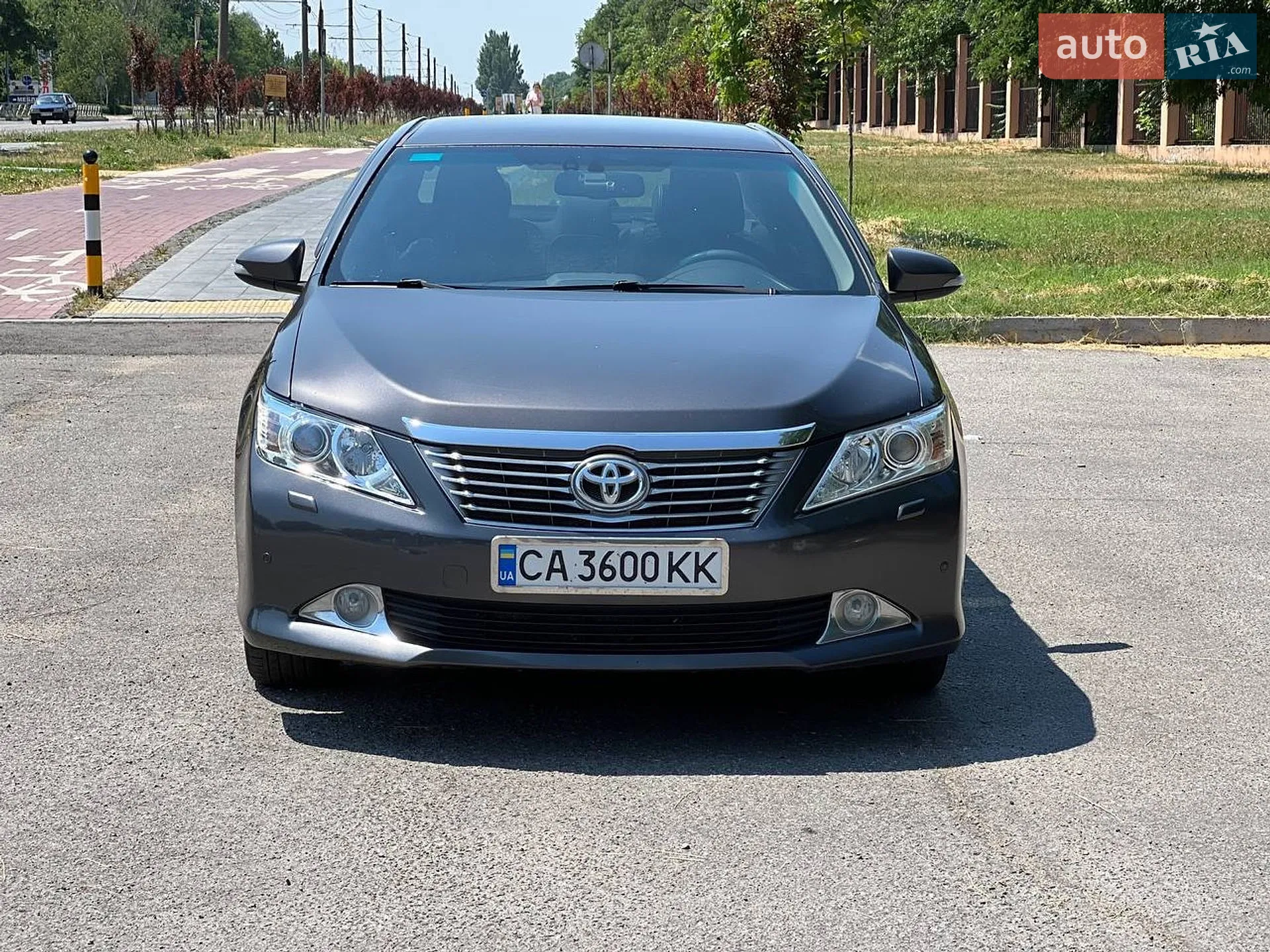 2013 Toyota Camry - фото 1