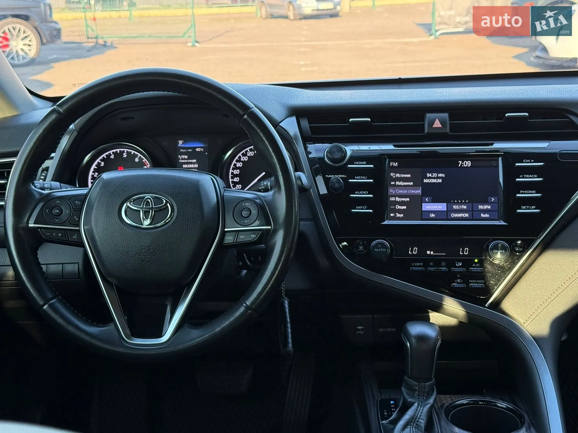 2018 Toyota Camry - мініатюра 16