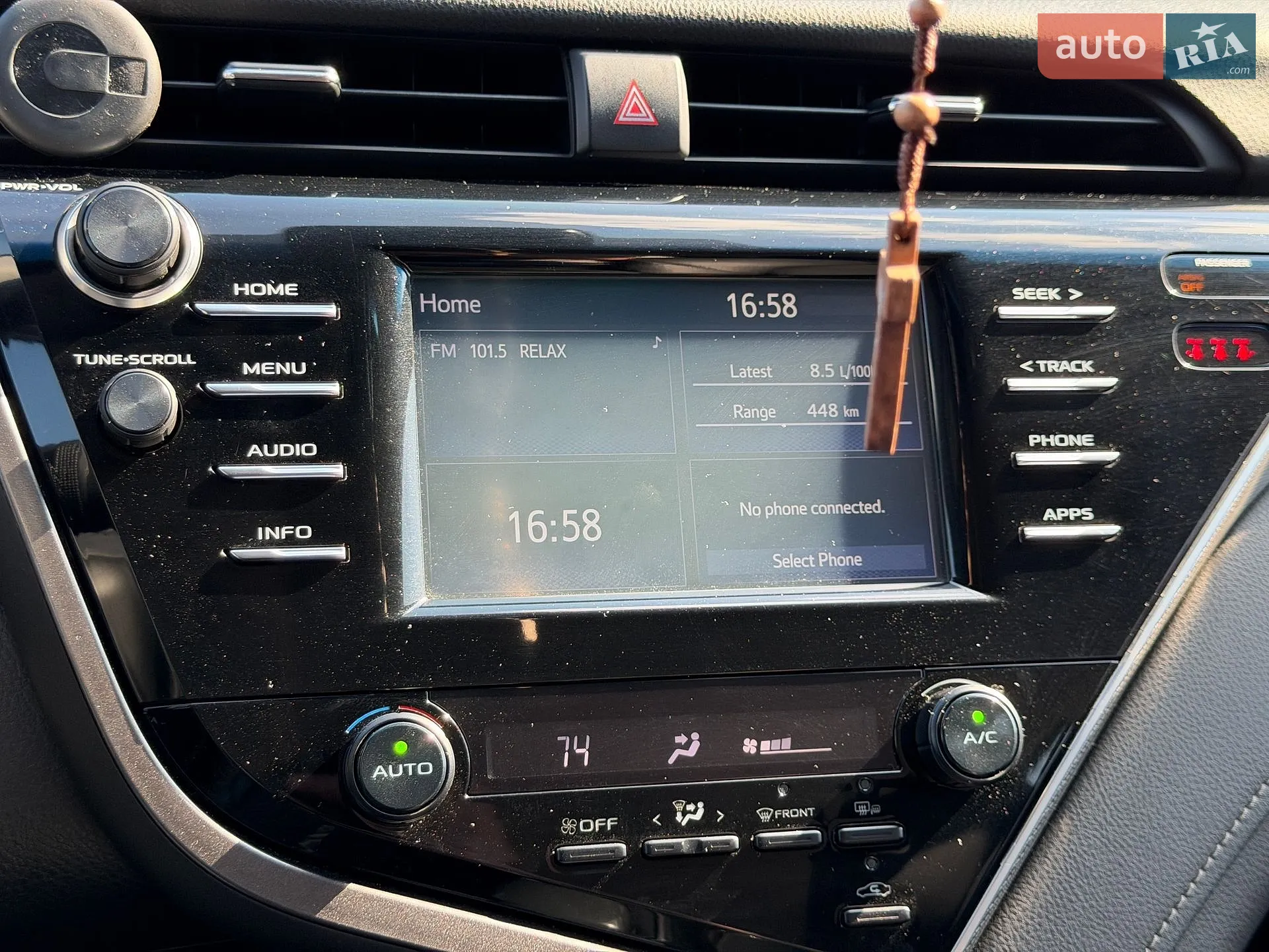 2017 Toyota Camry - мініатюра 19