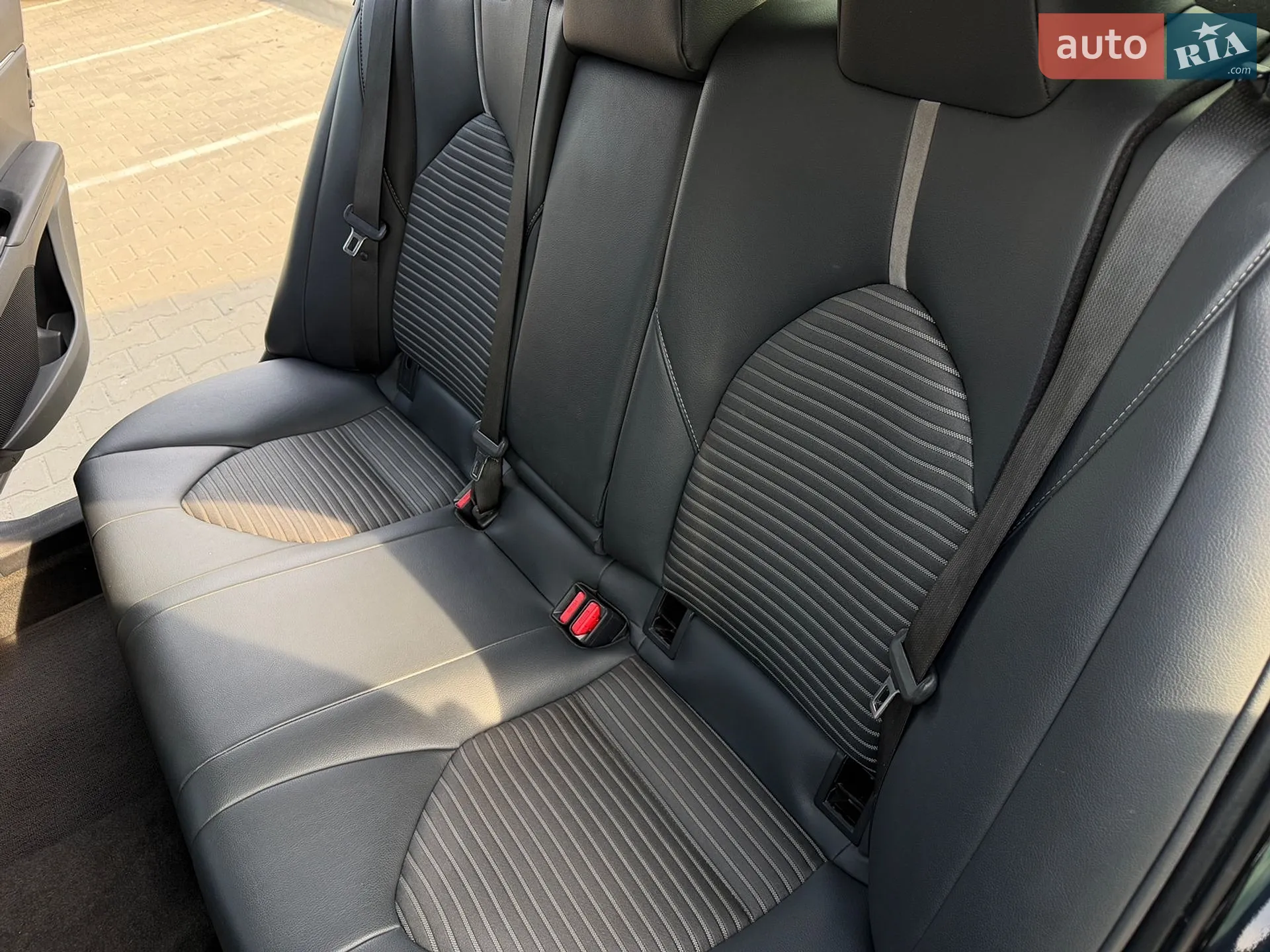 2019 Toyota Camry - мініатюра 14