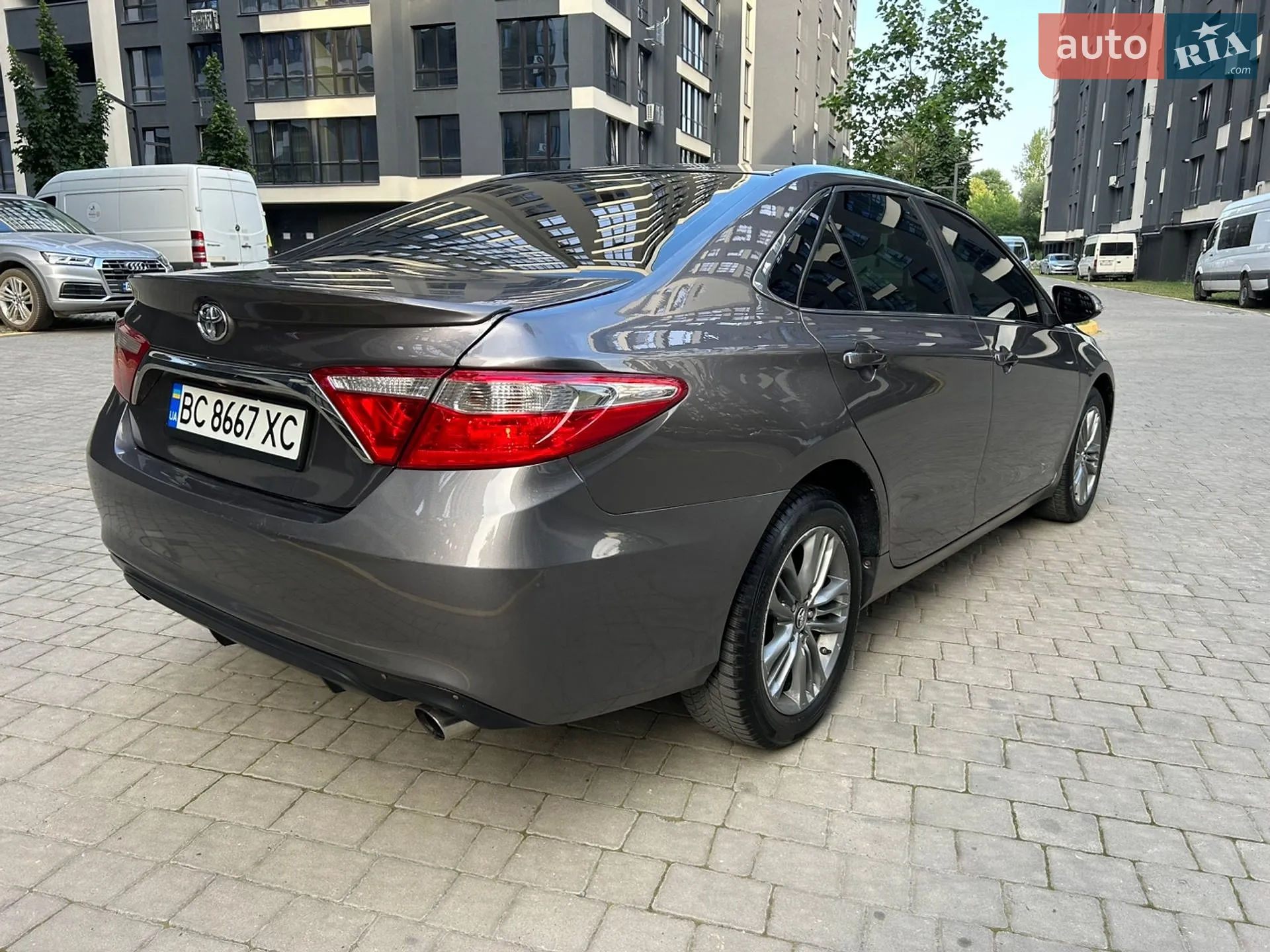 2016 Toyota Camry - мініатюра 12