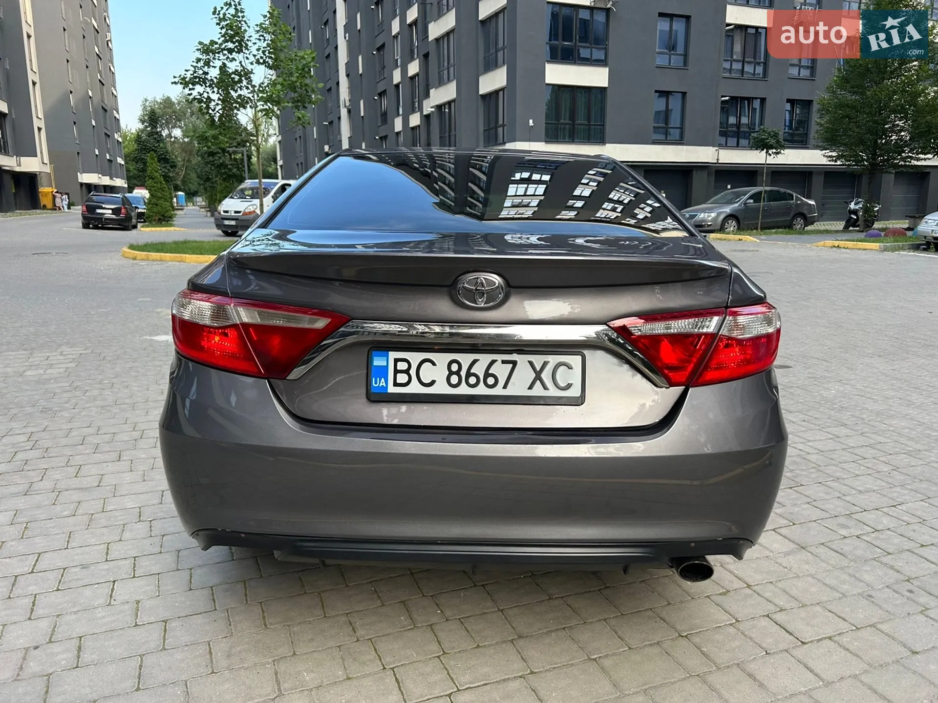2016 Toyota Camry - мініатюра 13