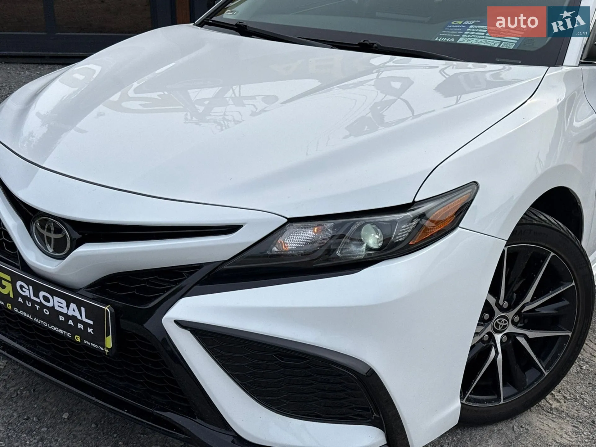 2022 Toyota Camry - мініатюра 8