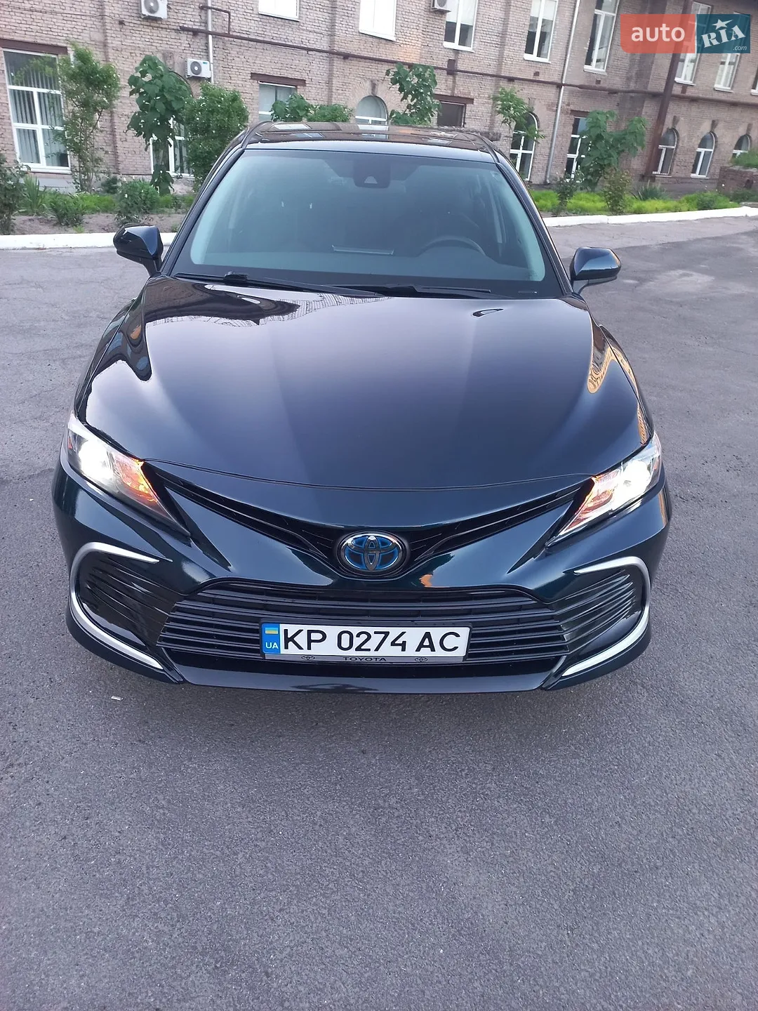 2021 Toyota Camry - мініатюра 3