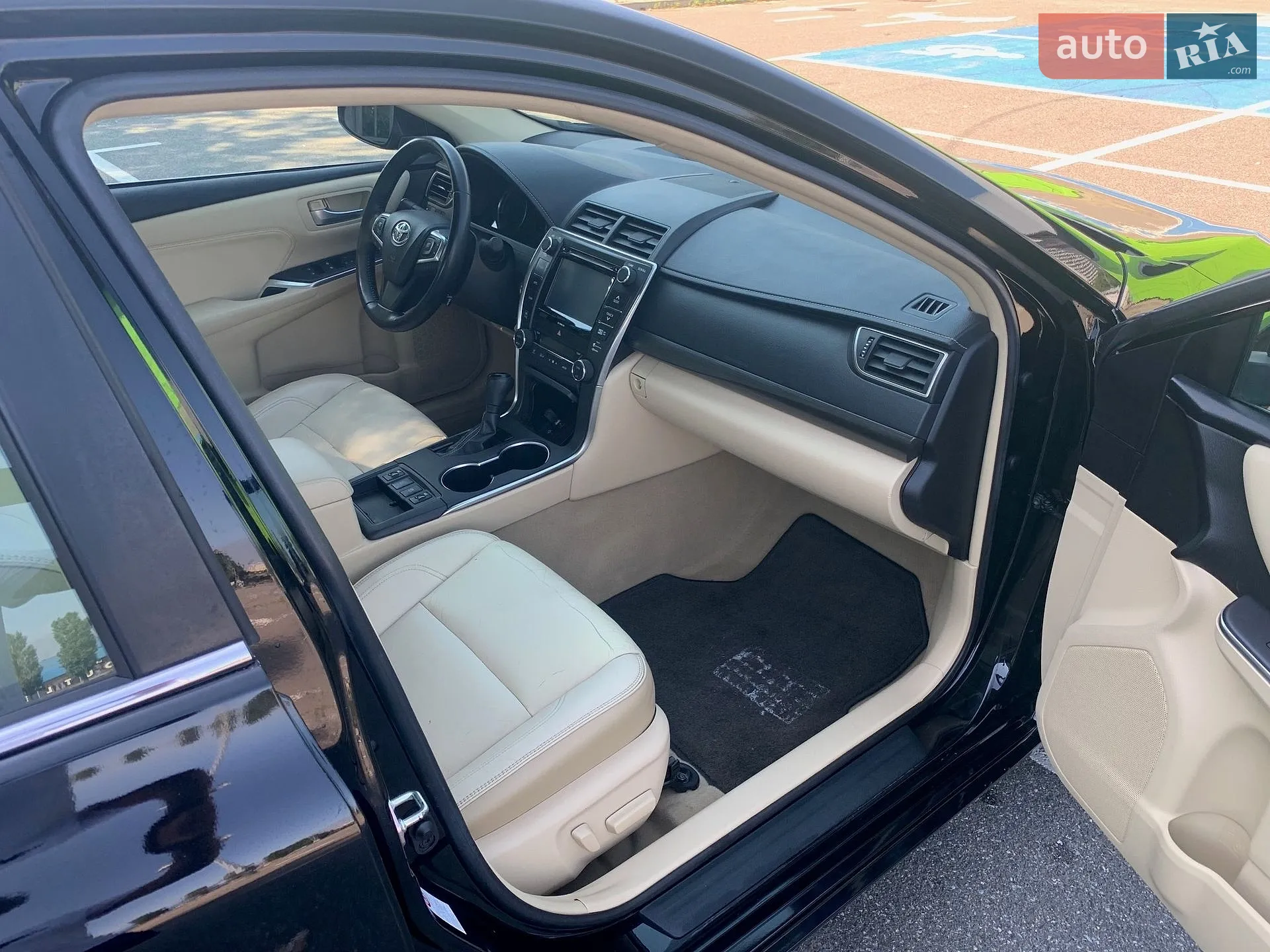 2016 Toyota Camry - мініатюра 15