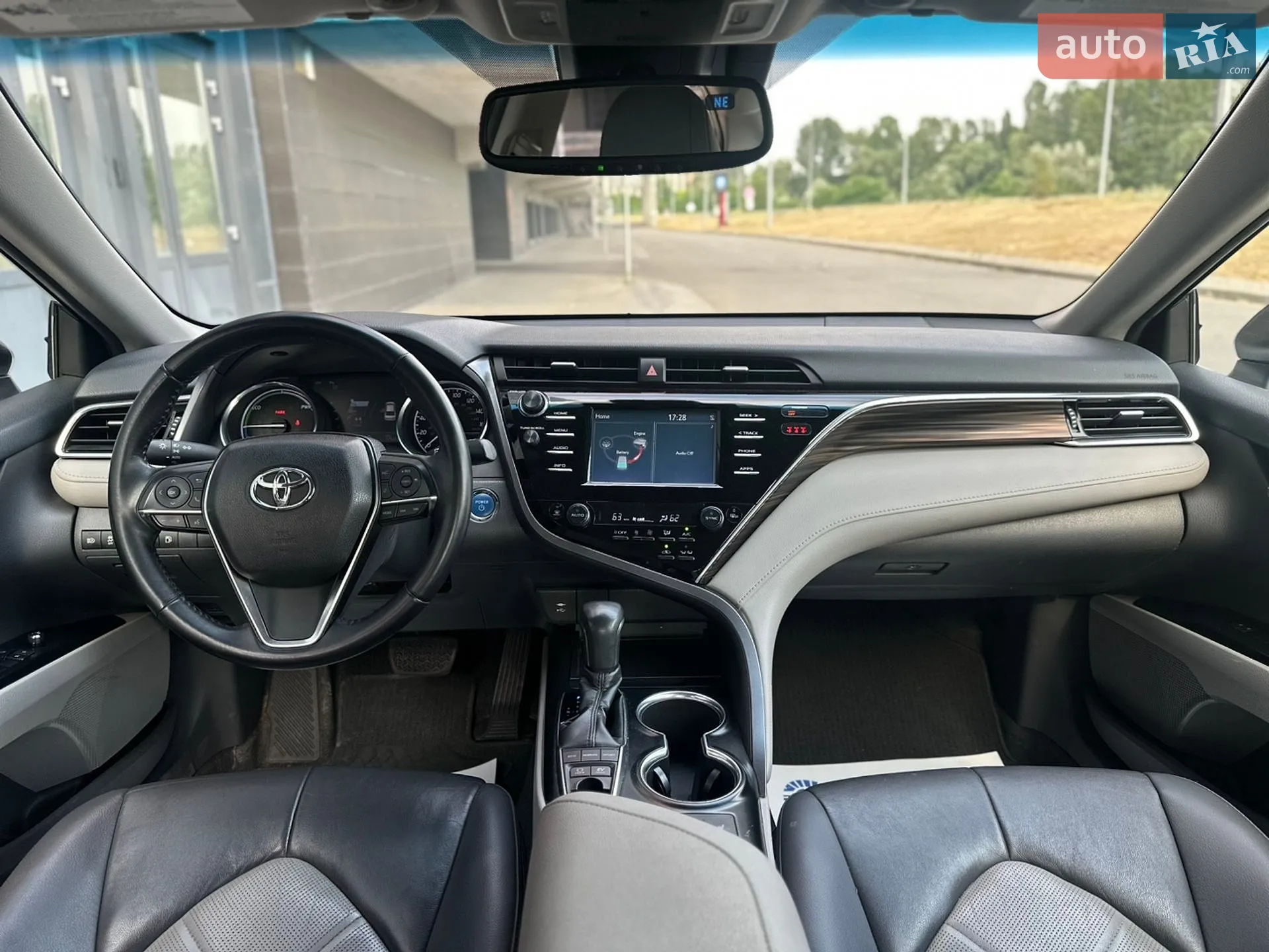 2017 Toyota Camry - мініатюра 13