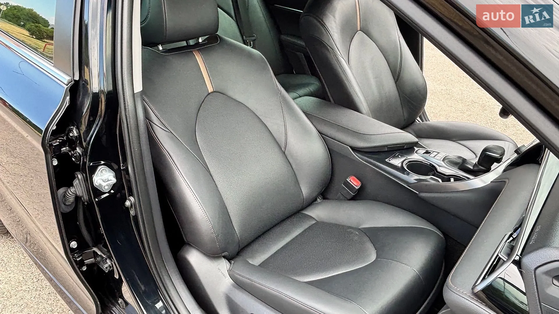 2021 Toyota Camry - мініатюра 31