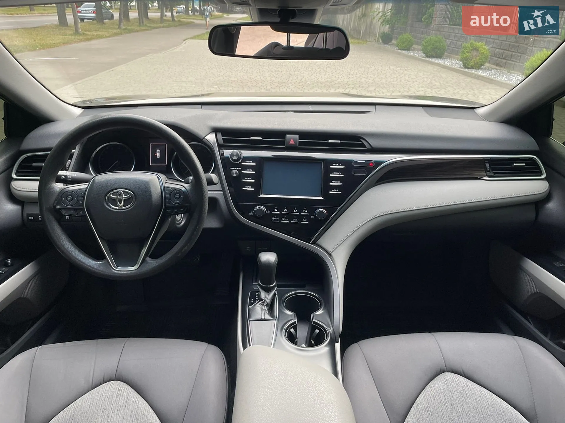 2017 Toyota Camry - мініатюра 24