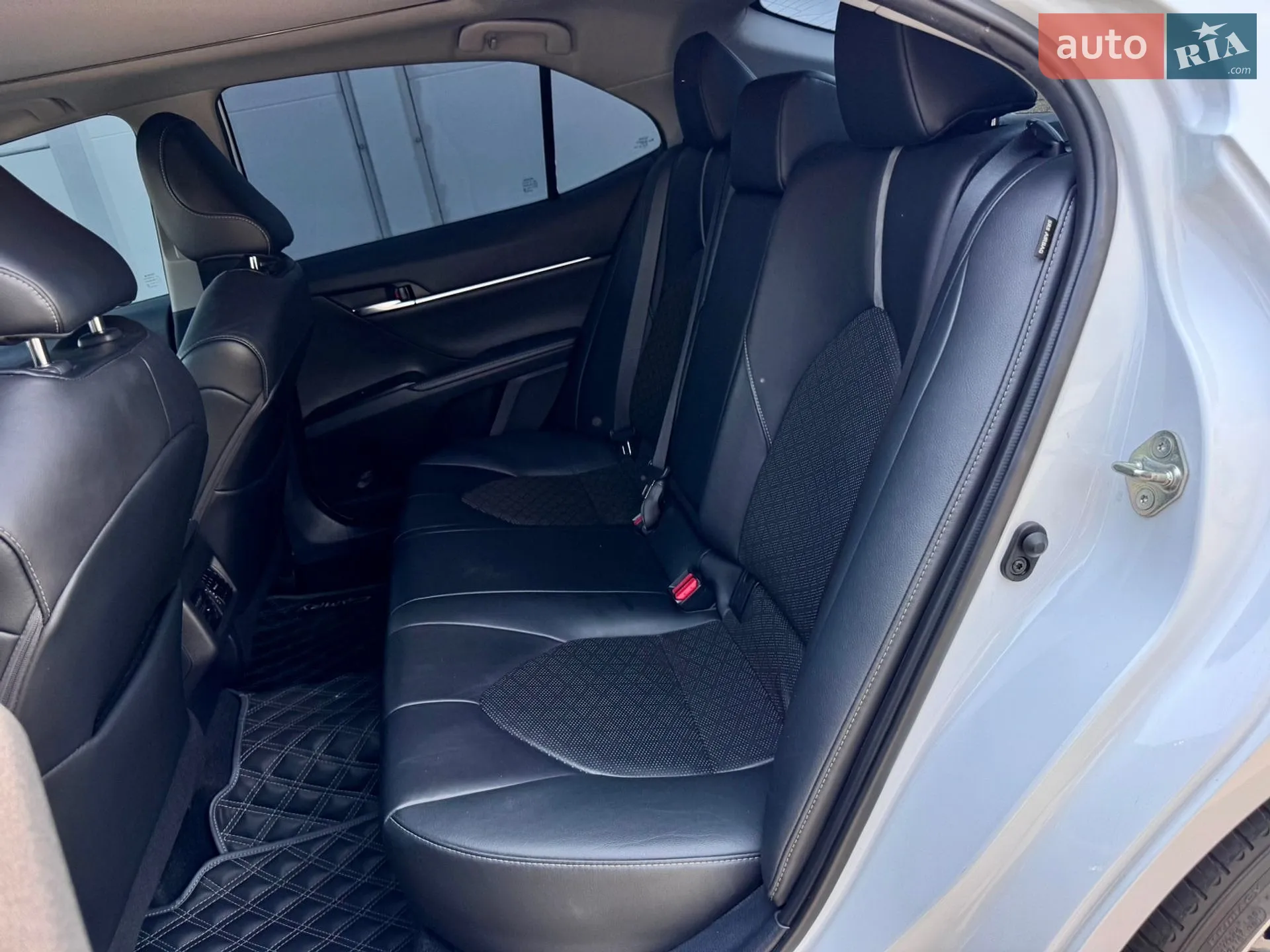 2019 Toyota Camry - мініатюра 43