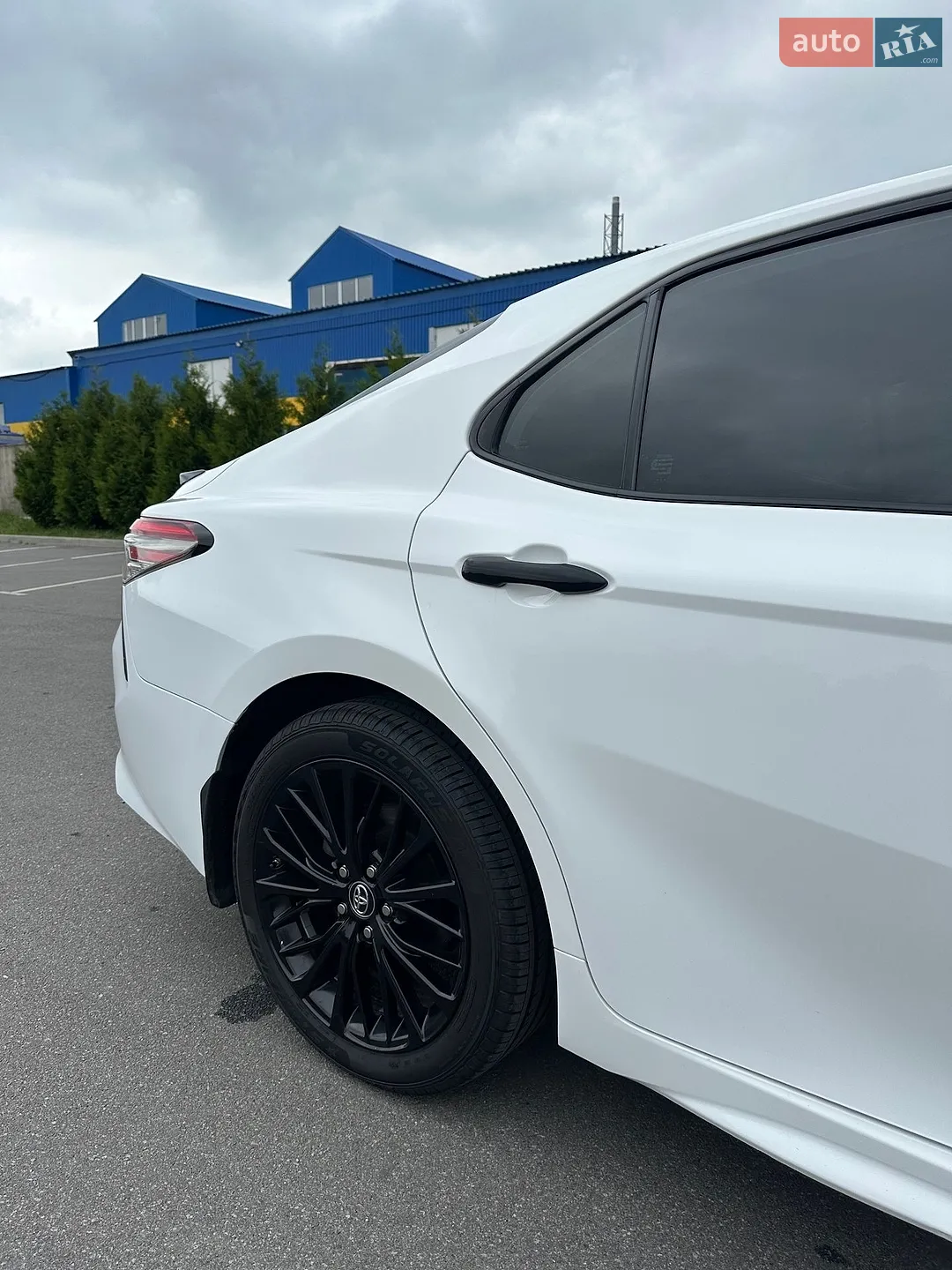 2019 Toyota Camry - мініатюра 2