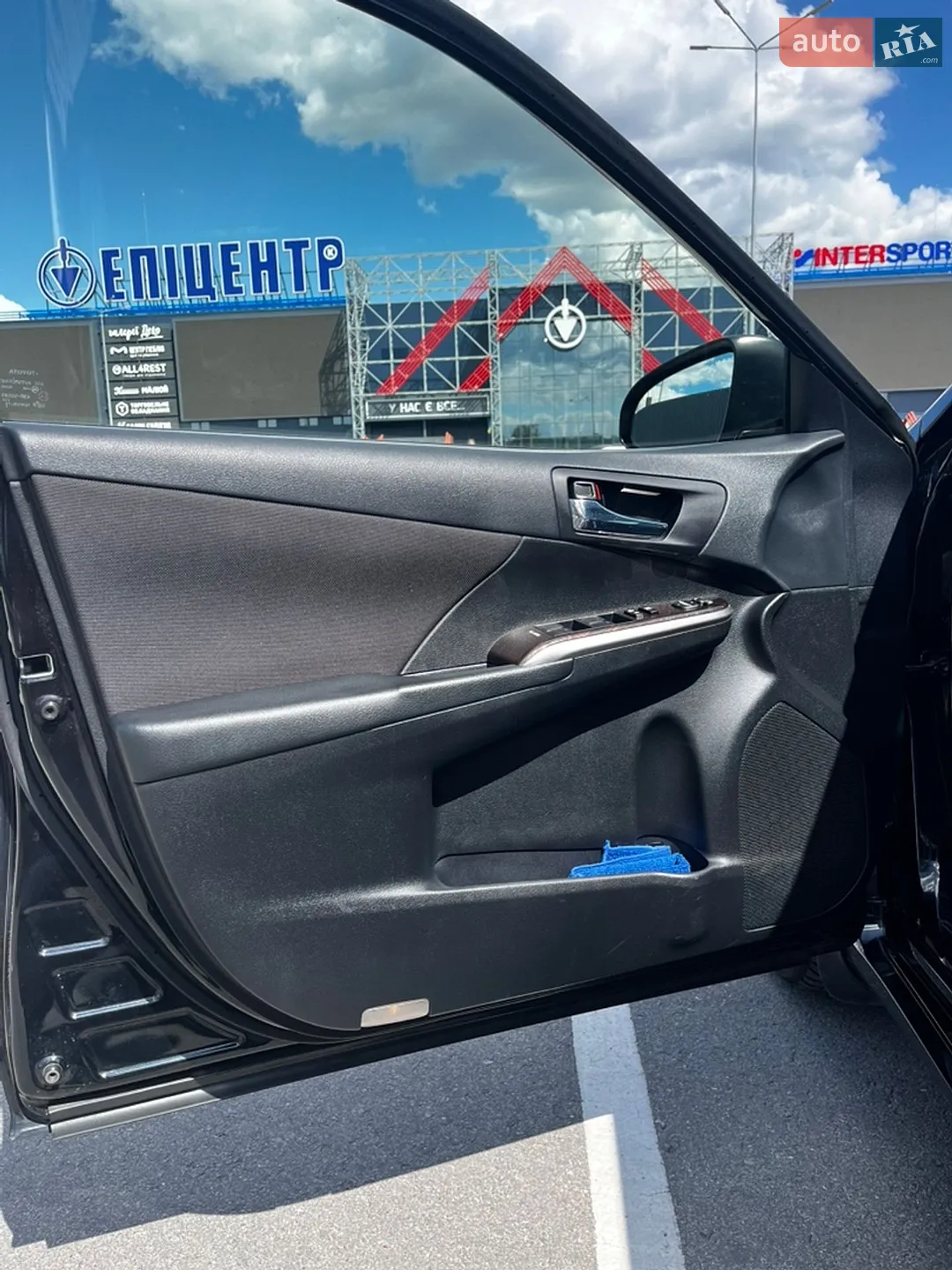 2017 Toyota Camry - мініатюра 19