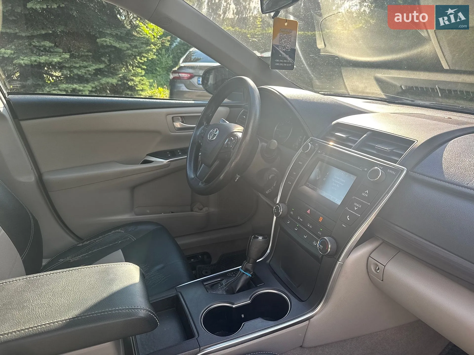 2016 Toyota Camry - мініатюра 11