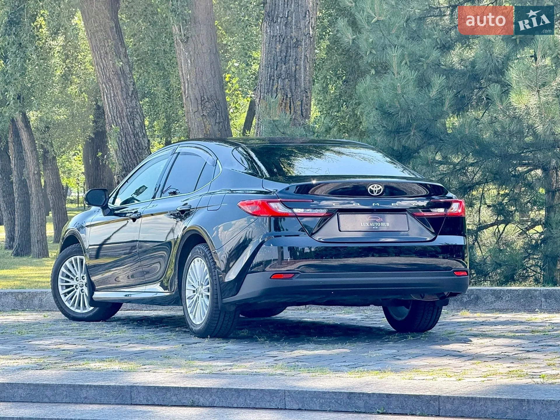 2025 Toyota Camry - мініатюра 19