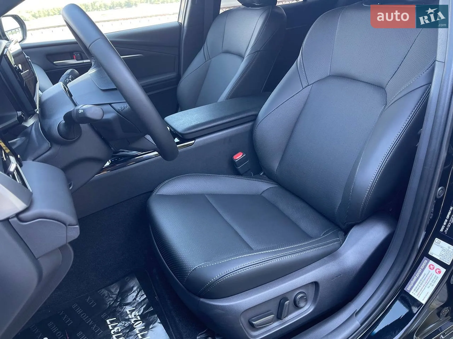 2025 Toyota Camry - мініатюра 135