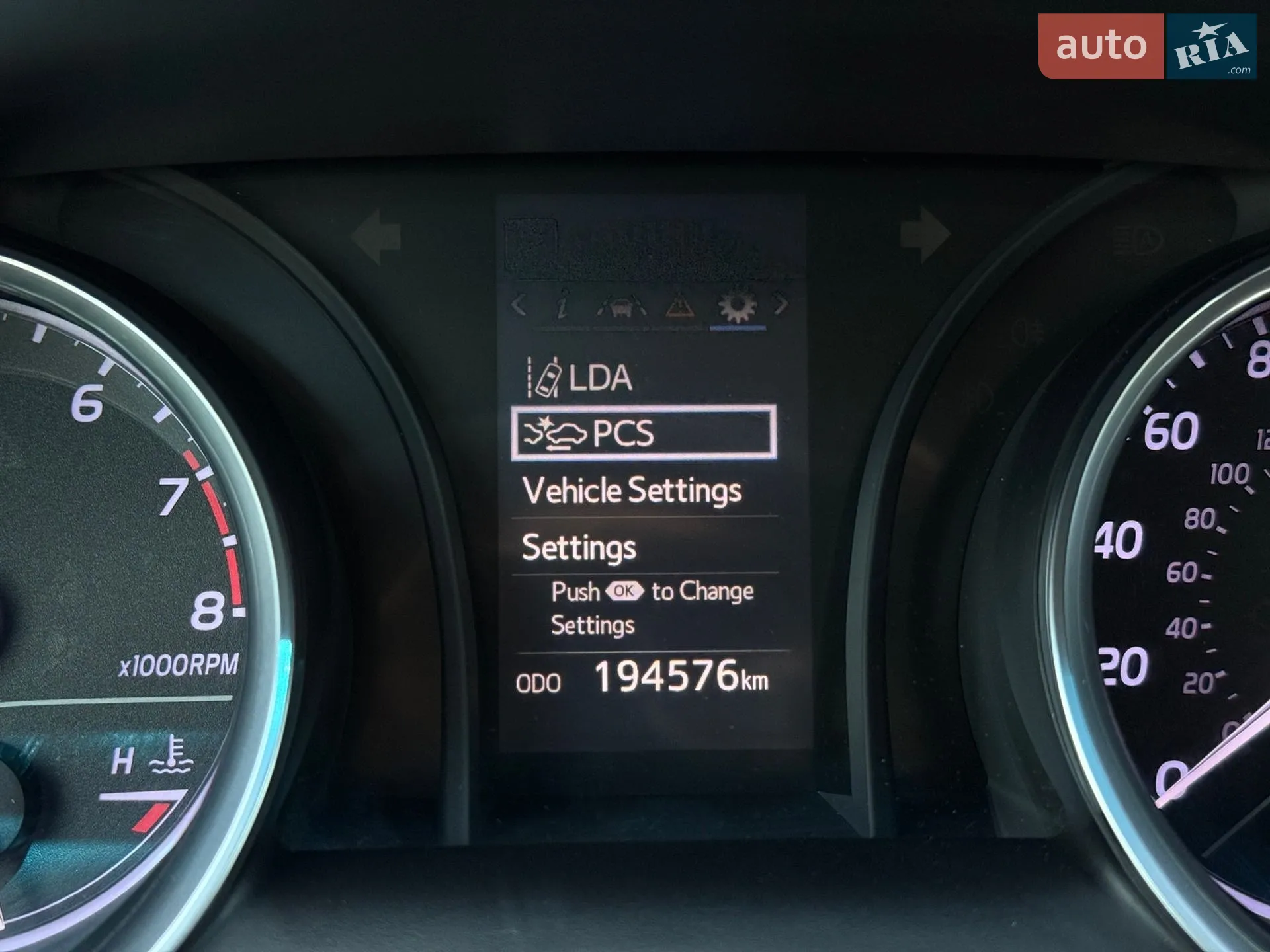 2018 Toyota Camry - мініатюра 17