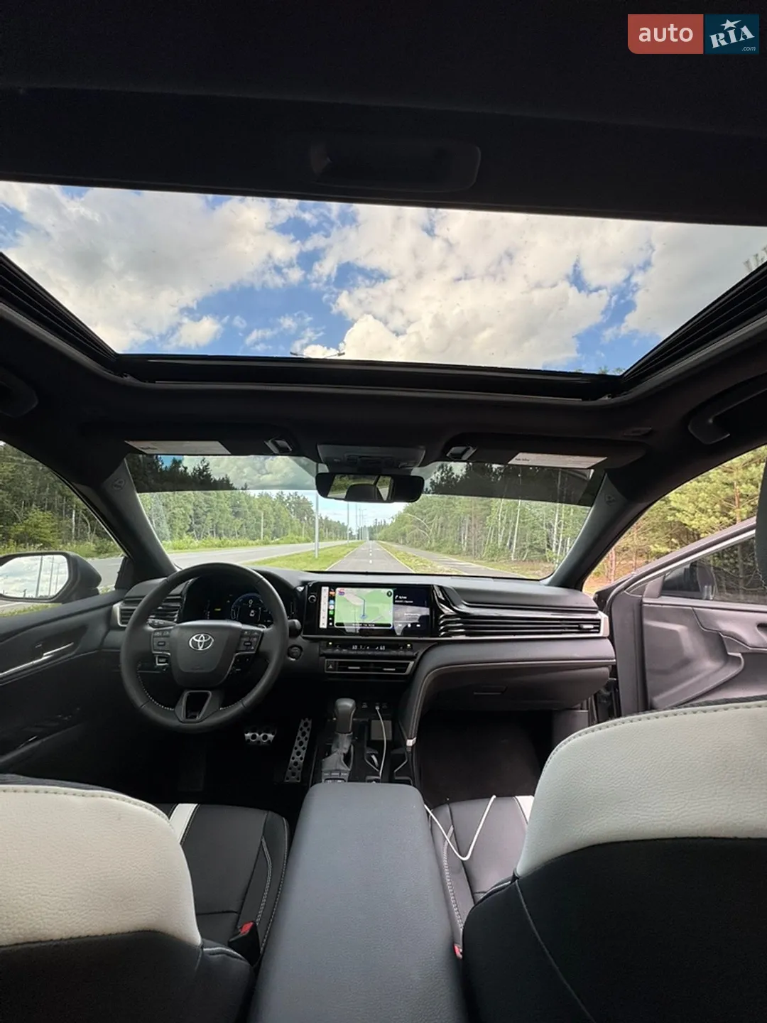 2025 Toyota Camry - мініатюра 12