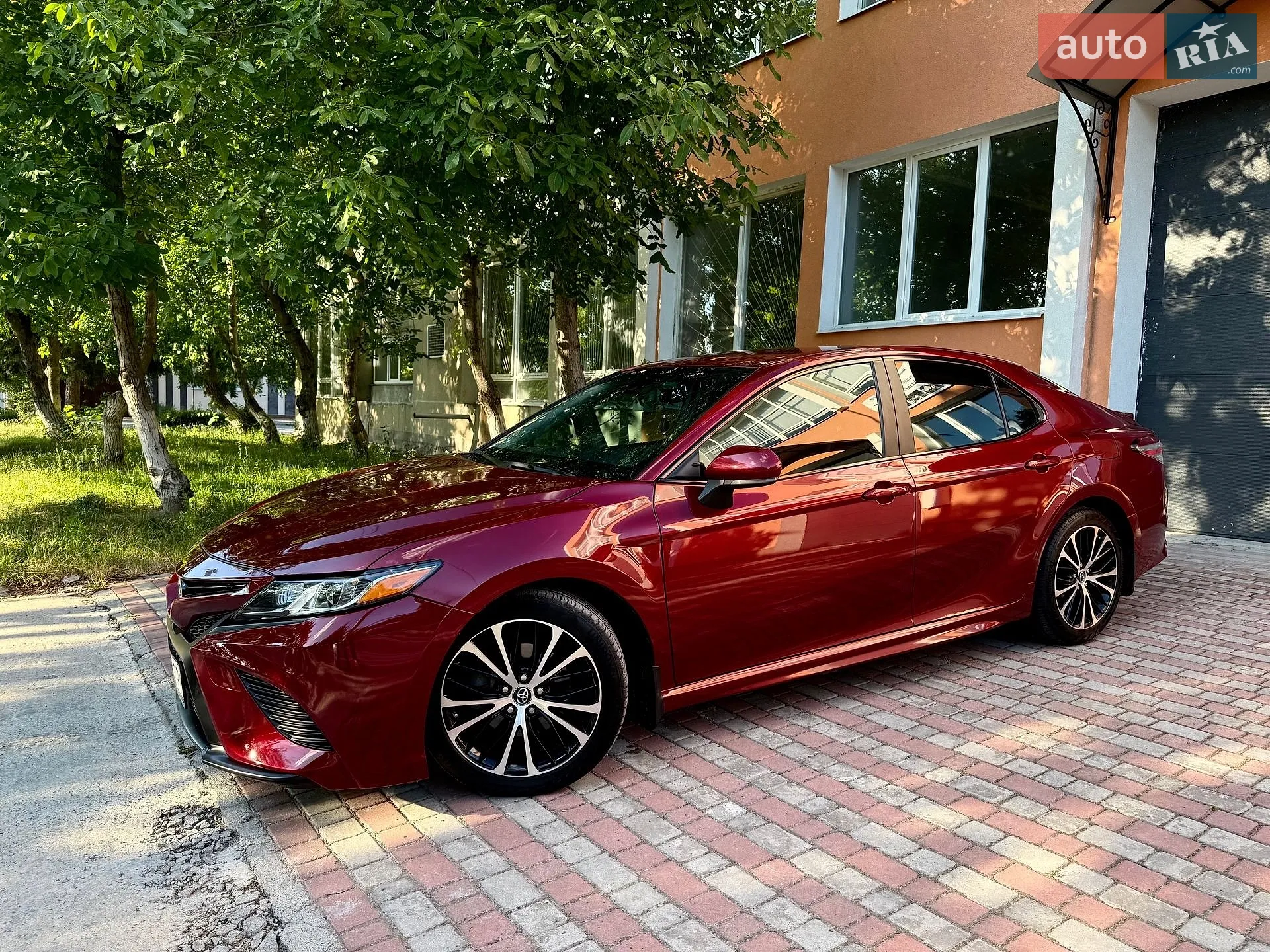 2017 Toyota Camry - фото 1