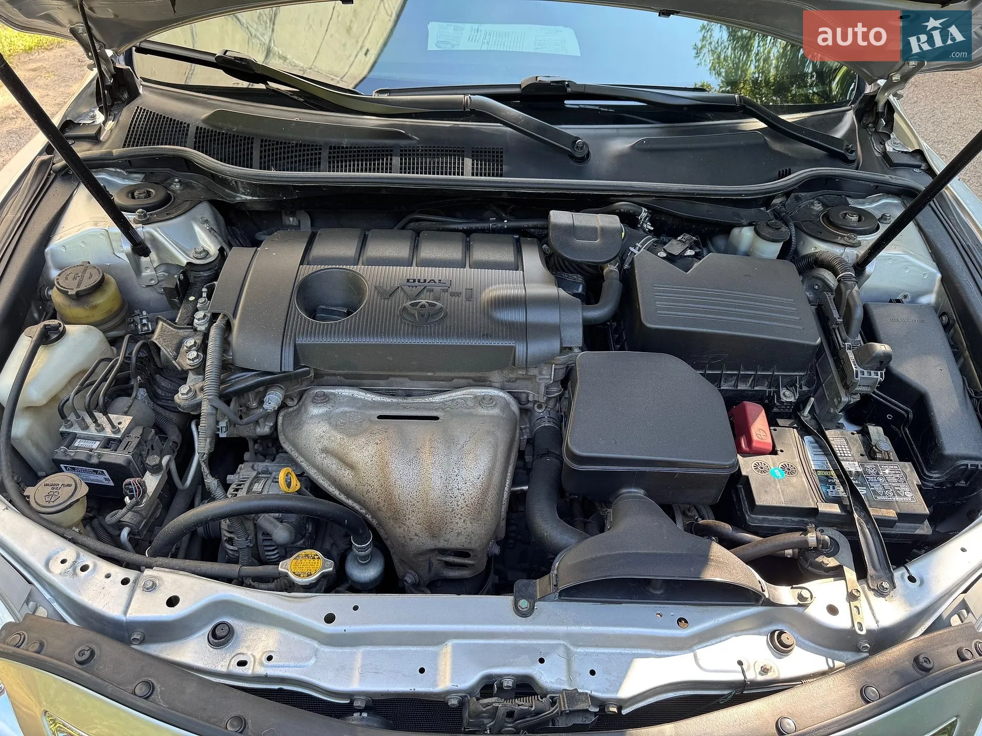 2010 Toyota Camry - мініатюра 2