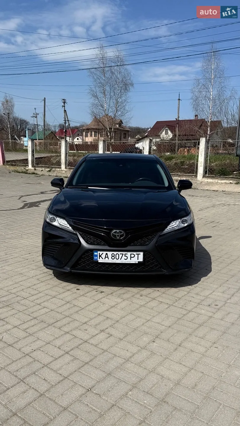 2019 Toyota Camry - мініатюра 3