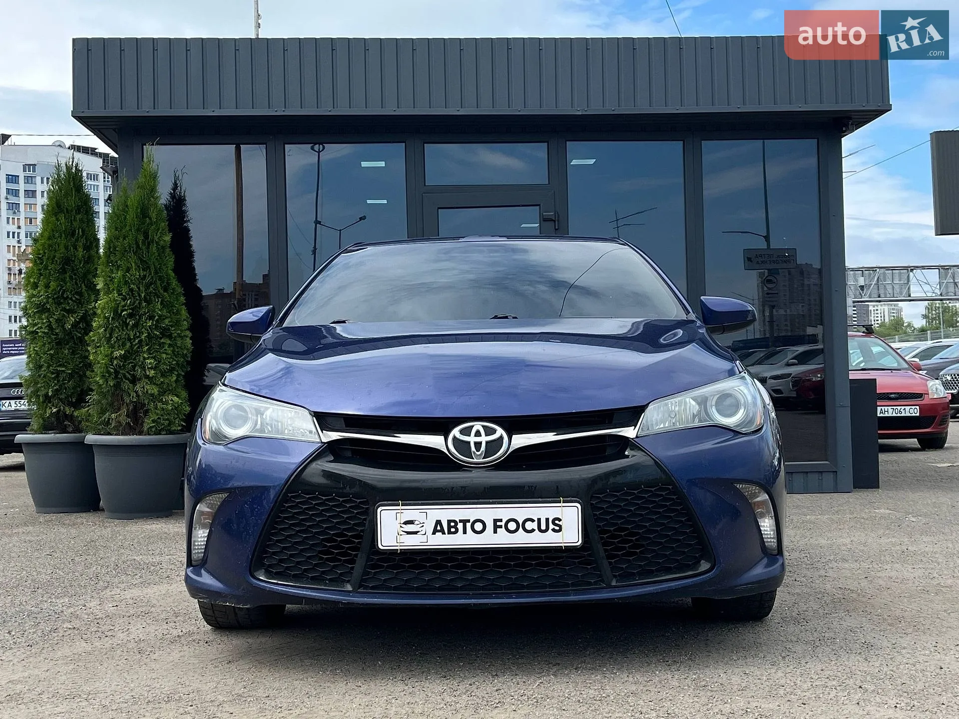 2014 Toyota Camry - мініатюра 3