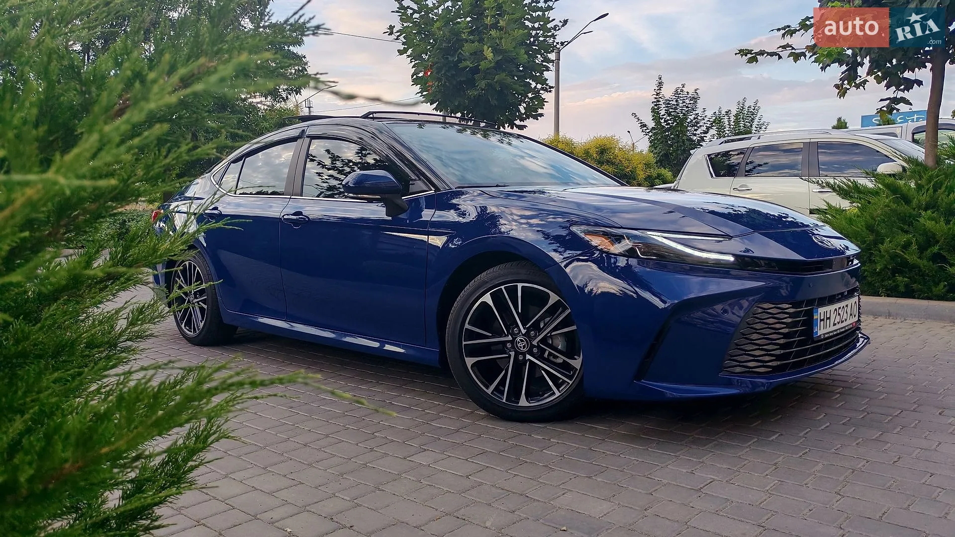 2024 Toyota Camry - мініатюра 3