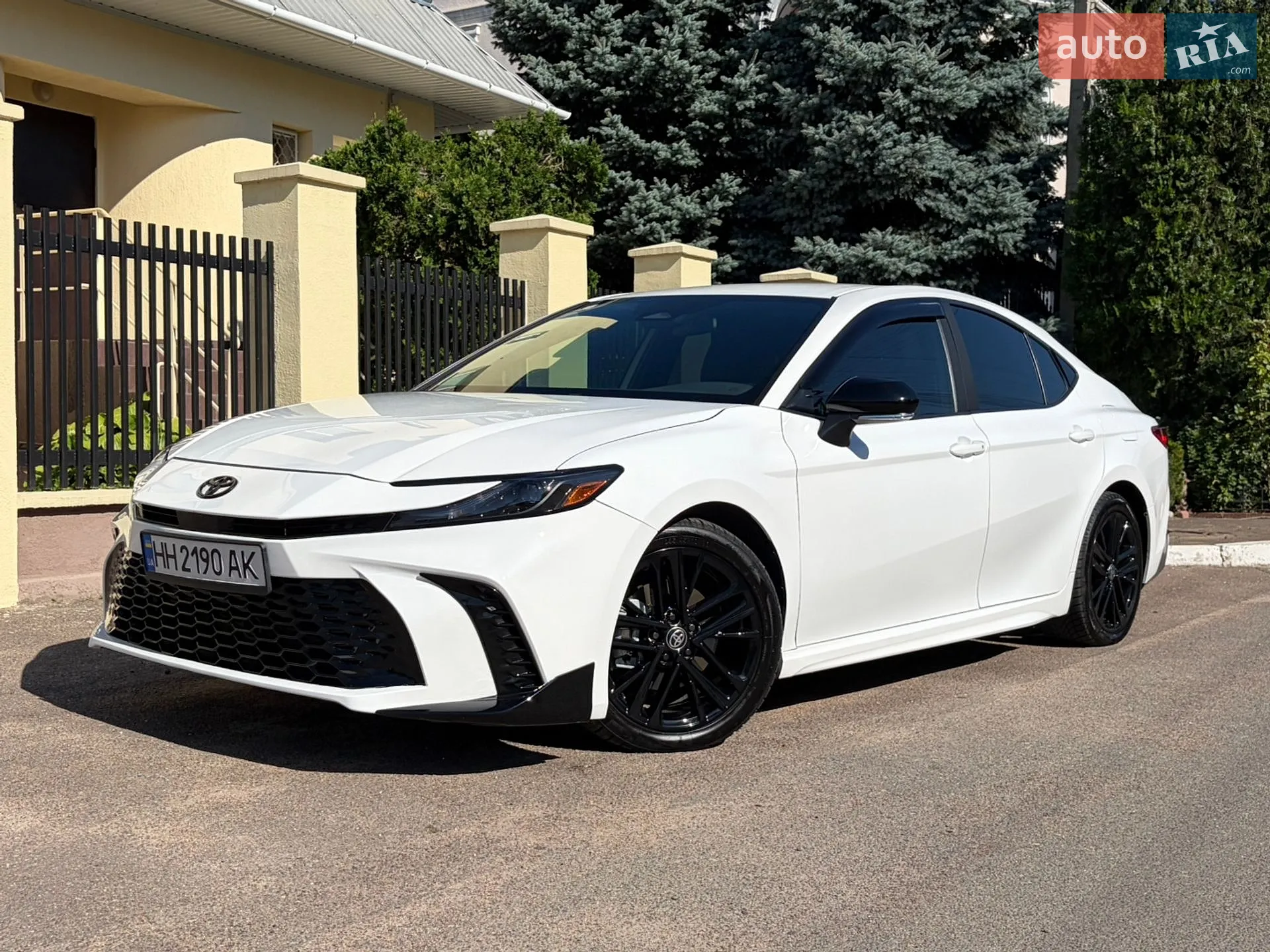 2024 Toyota Camry - мініатюра 2