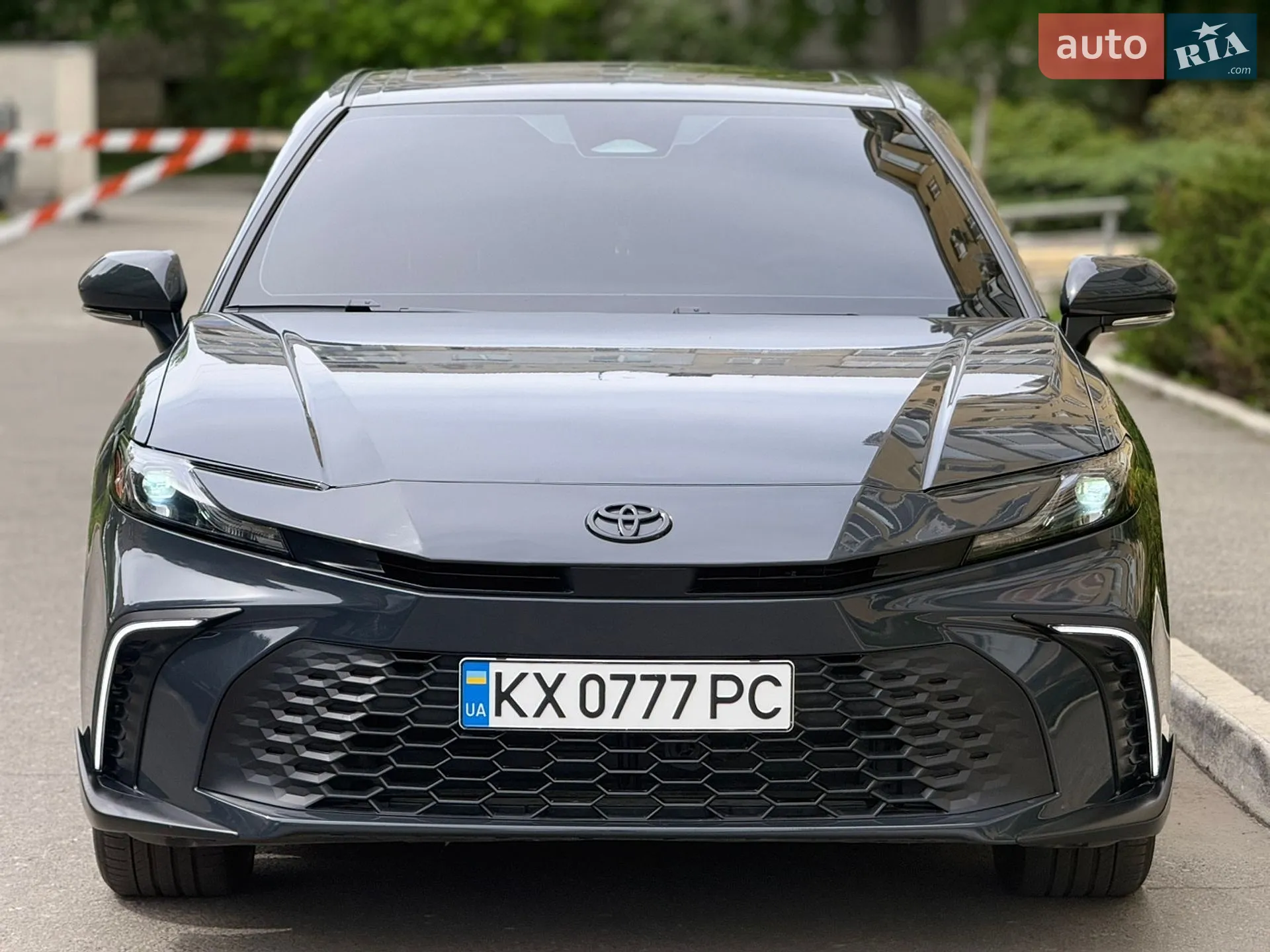 2025 Toyota Camry - мініатюра 6