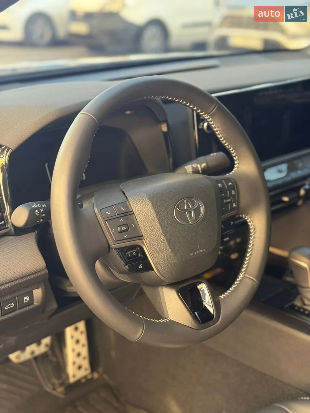 2025 Toyota Camry - мініатюра 16