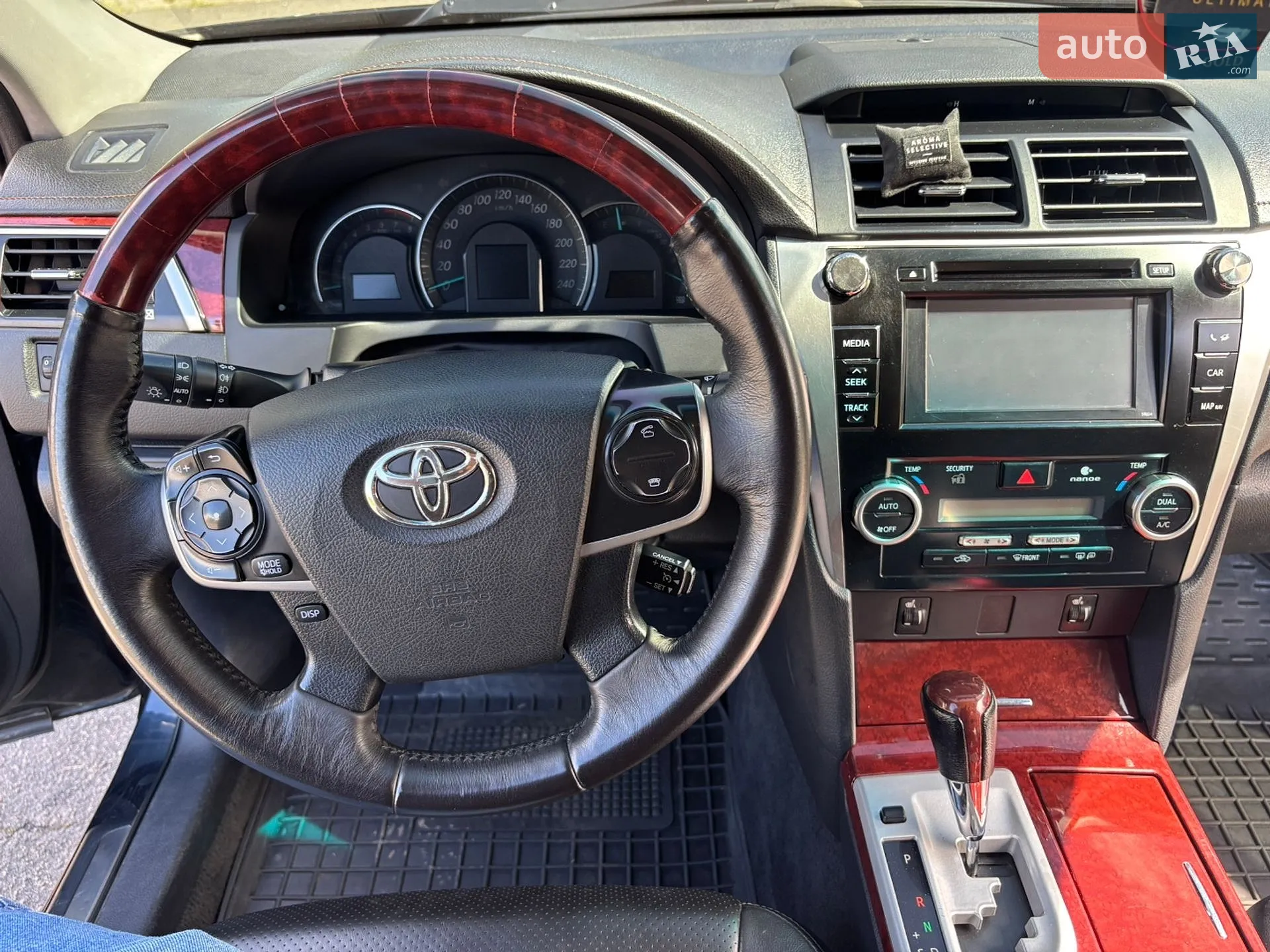 2011 Toyota Camry - мініатюра 11