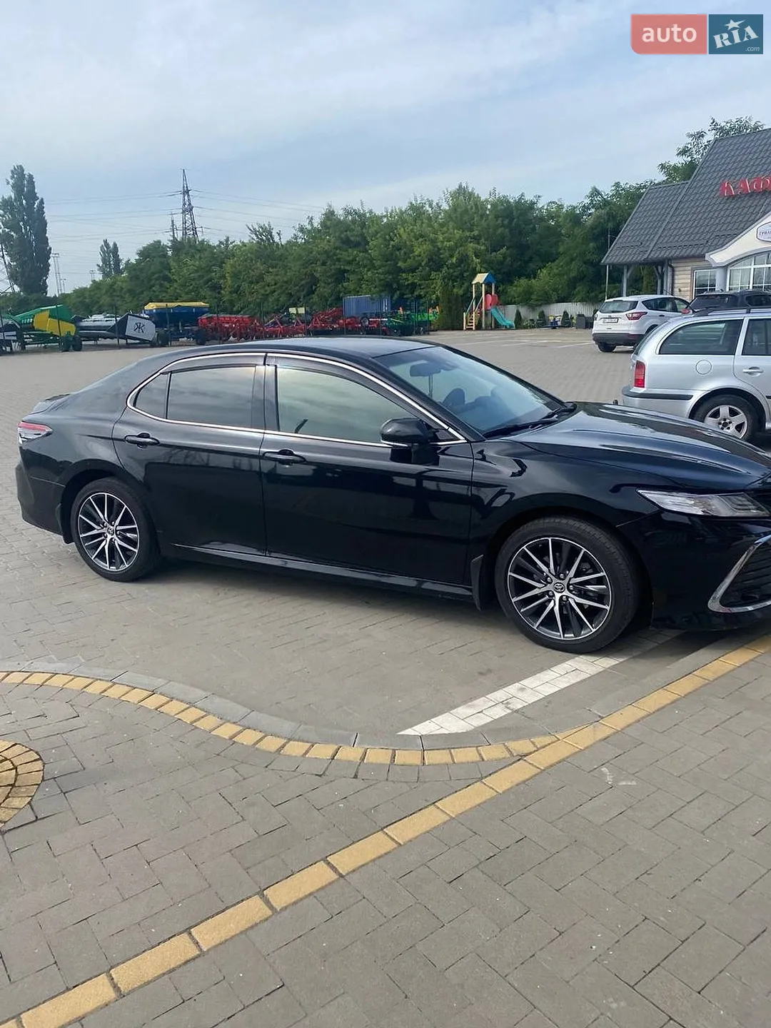 2022 Toyota Camry - мініатюра 2